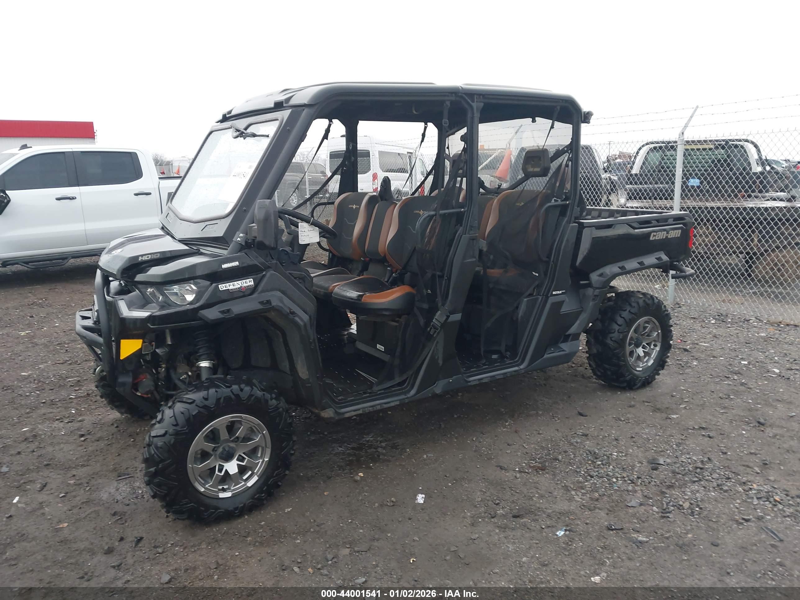 CAN-AM DEFENDER image 2