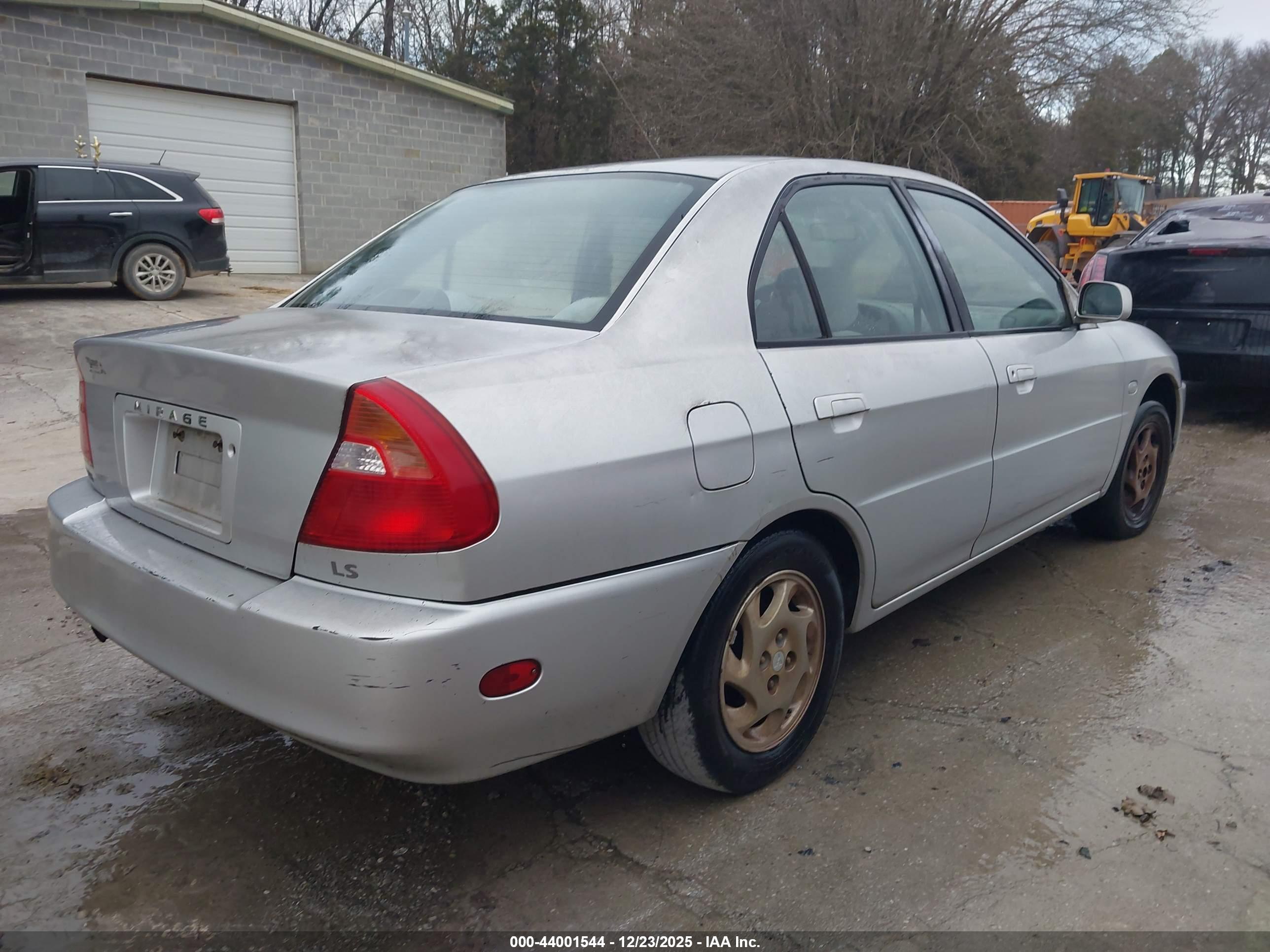 MITSUBISHI MIRAGE image 4