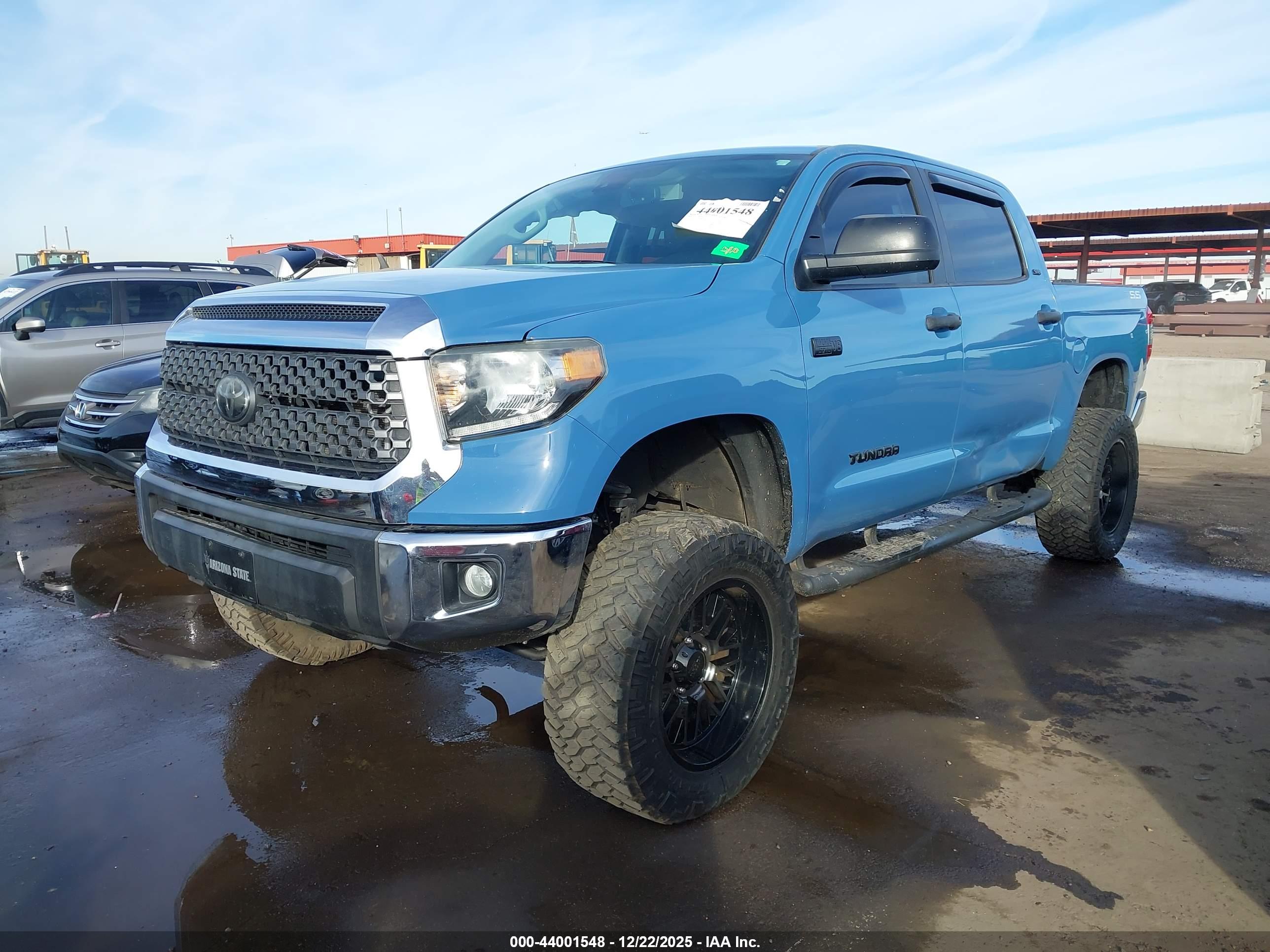 TOYOTA TUNDRA image 2