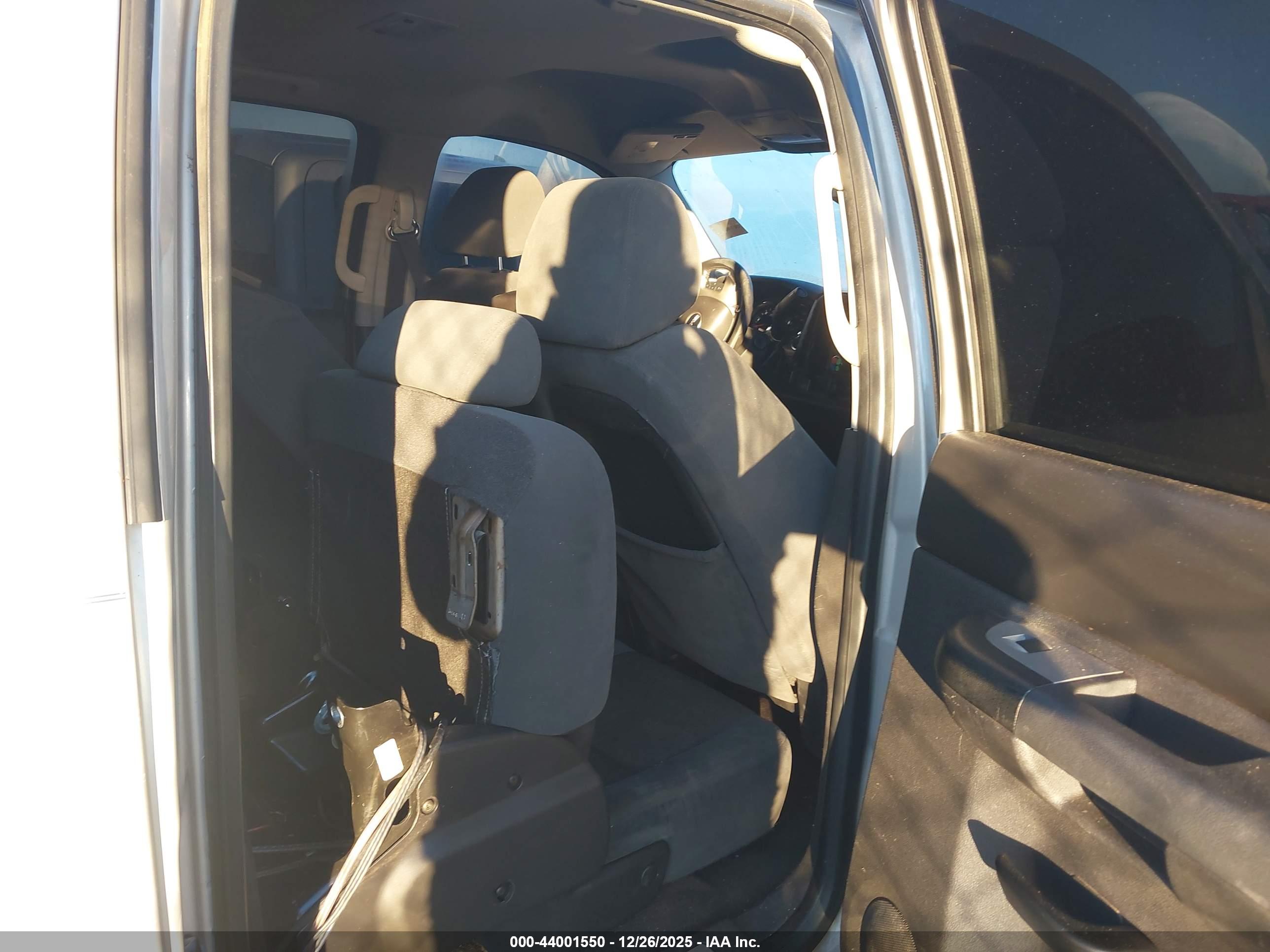 GMC SIERRA image 8