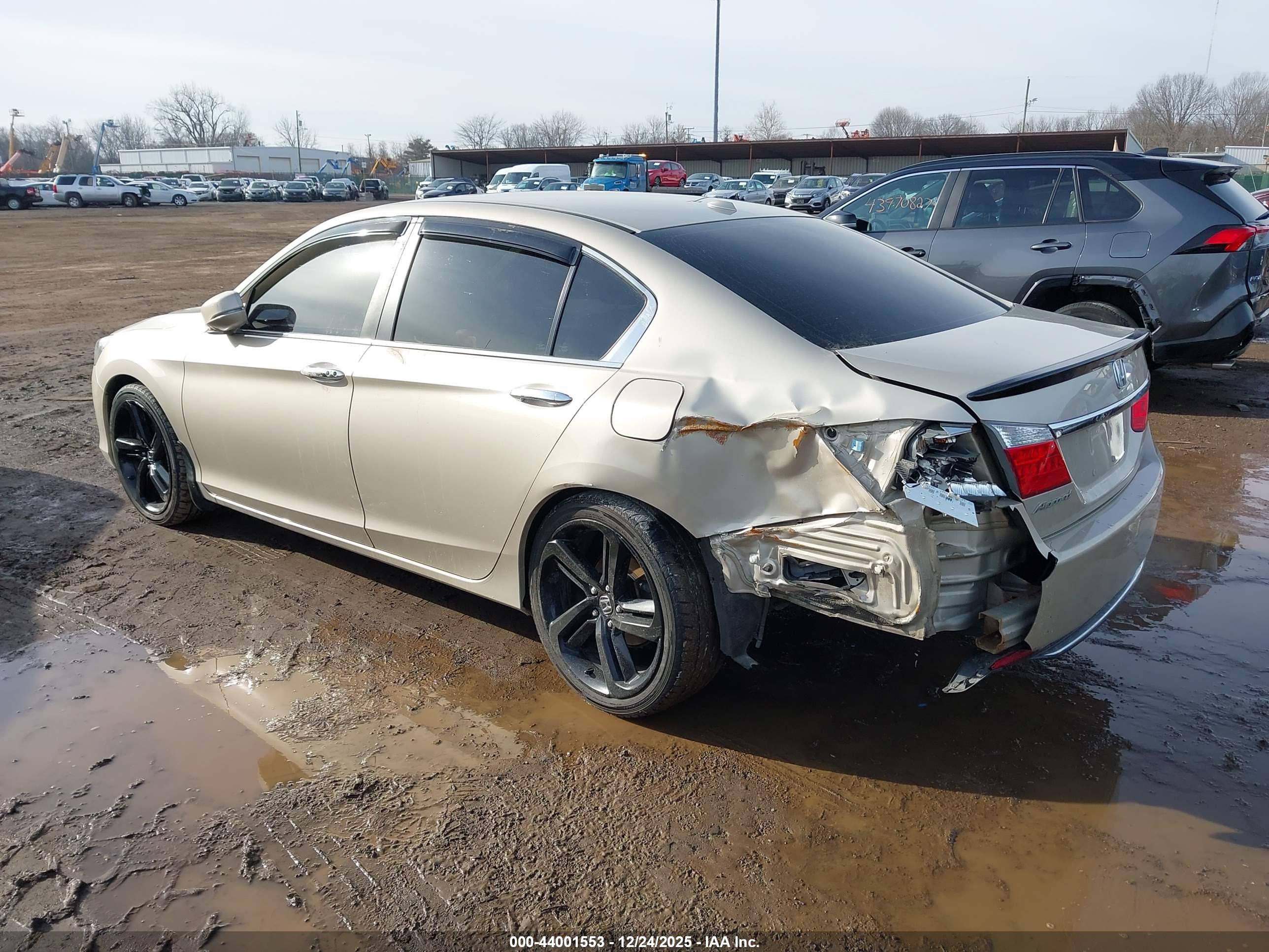 HONDA ACCORD image 3