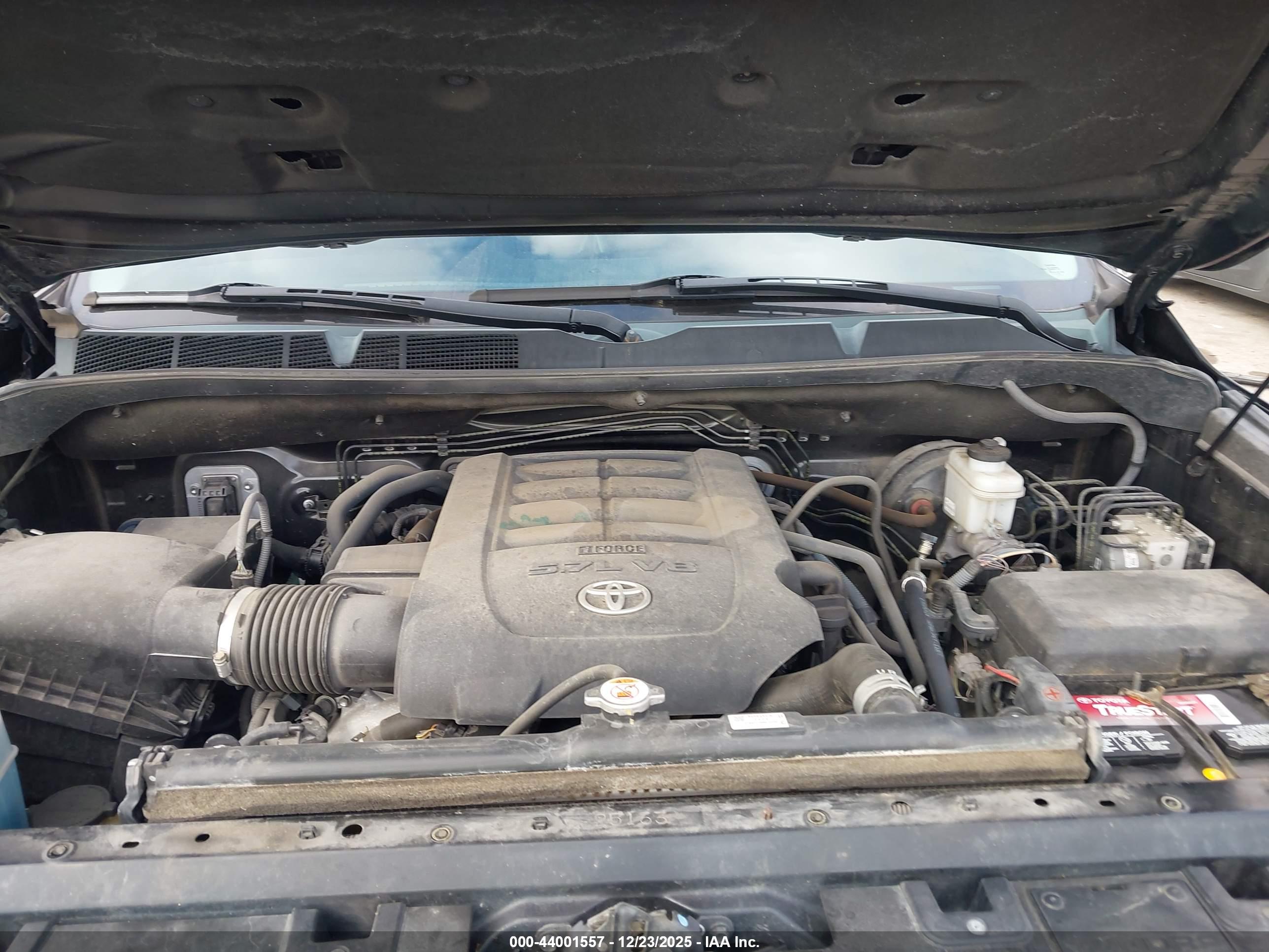 TOYOTA TUNDRA image 10