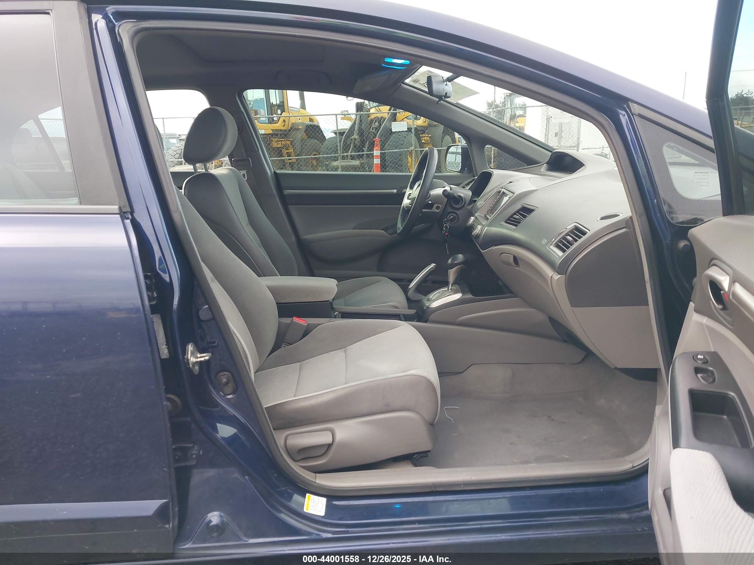 HONDA CIVIC image 5