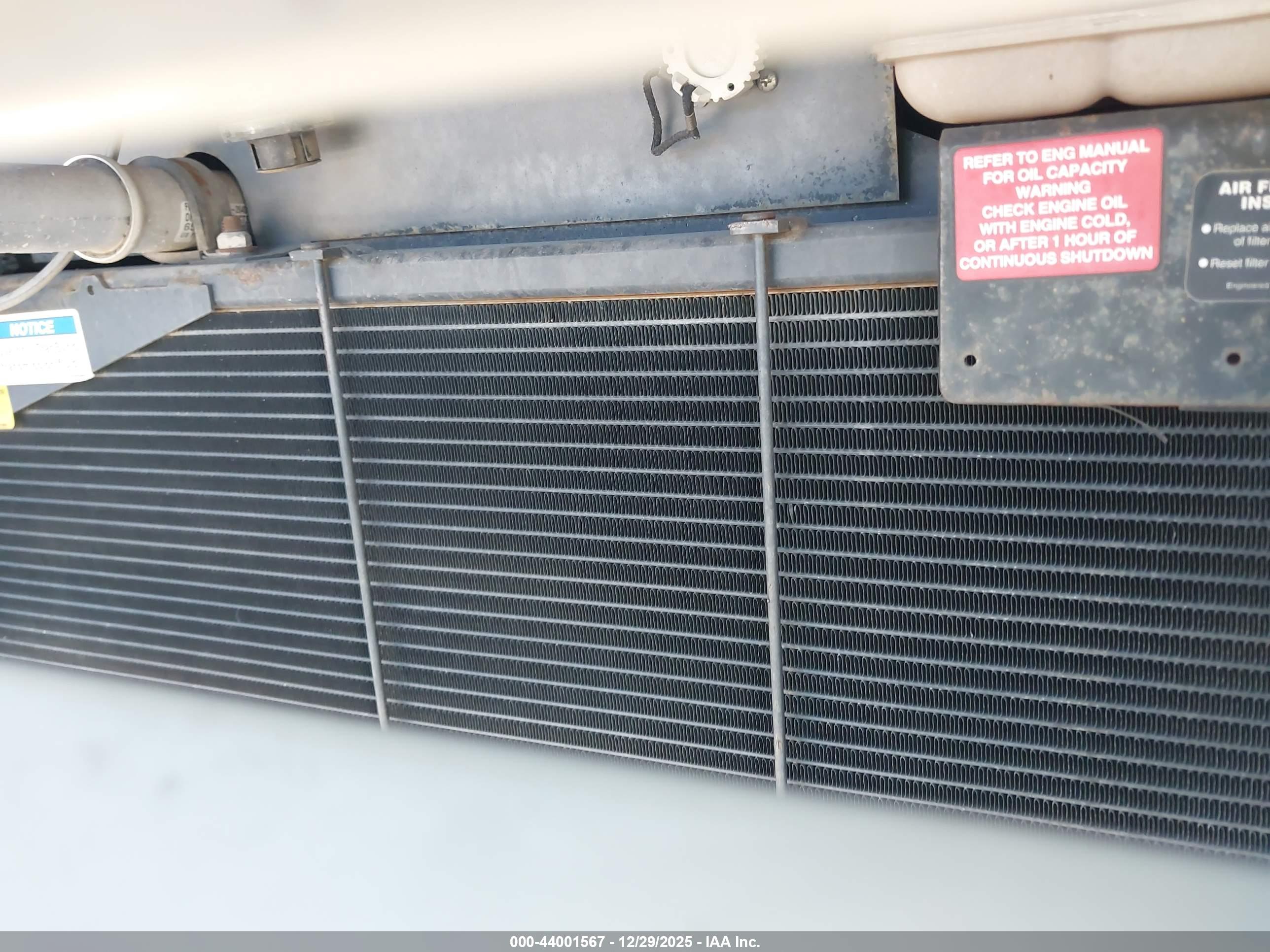 FREIGHTLINER CHASSIS image 10