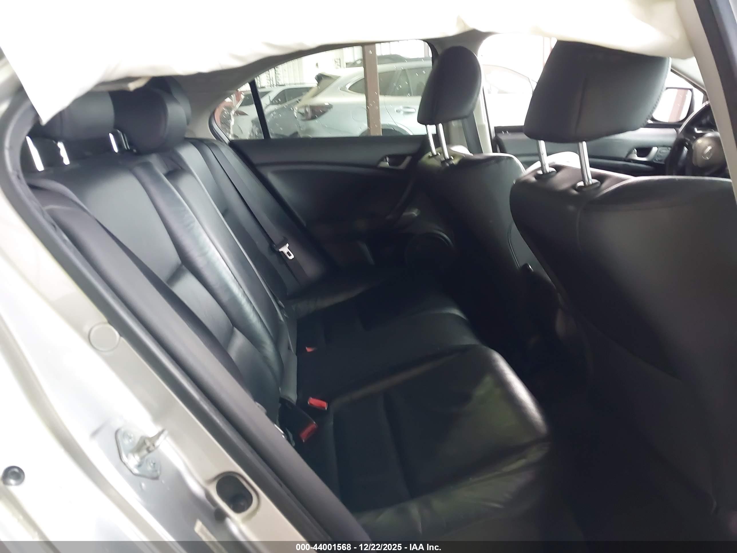 ACURA TSX image 8