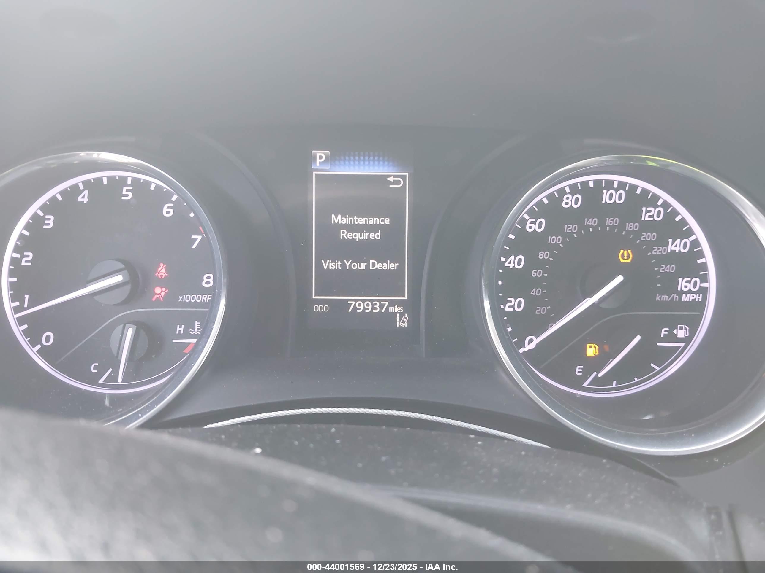 TOYOTA CAMRY image 7