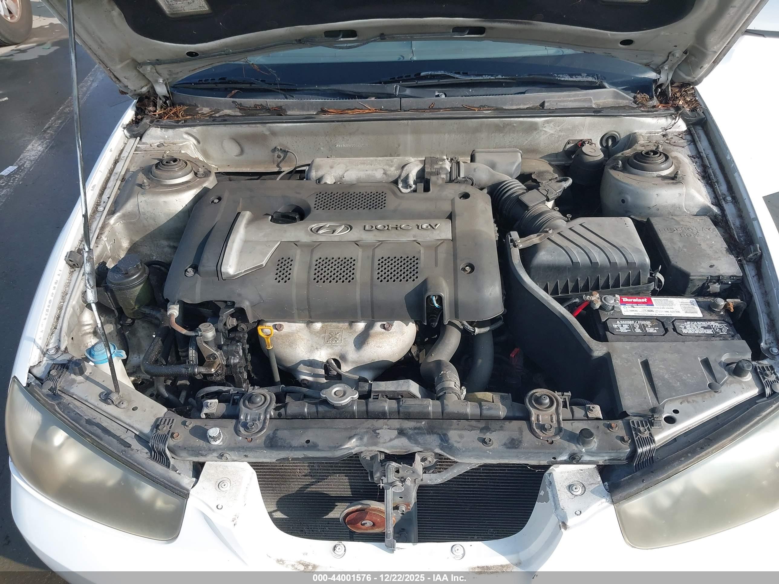 HYUNDAI ELANTRA image 10