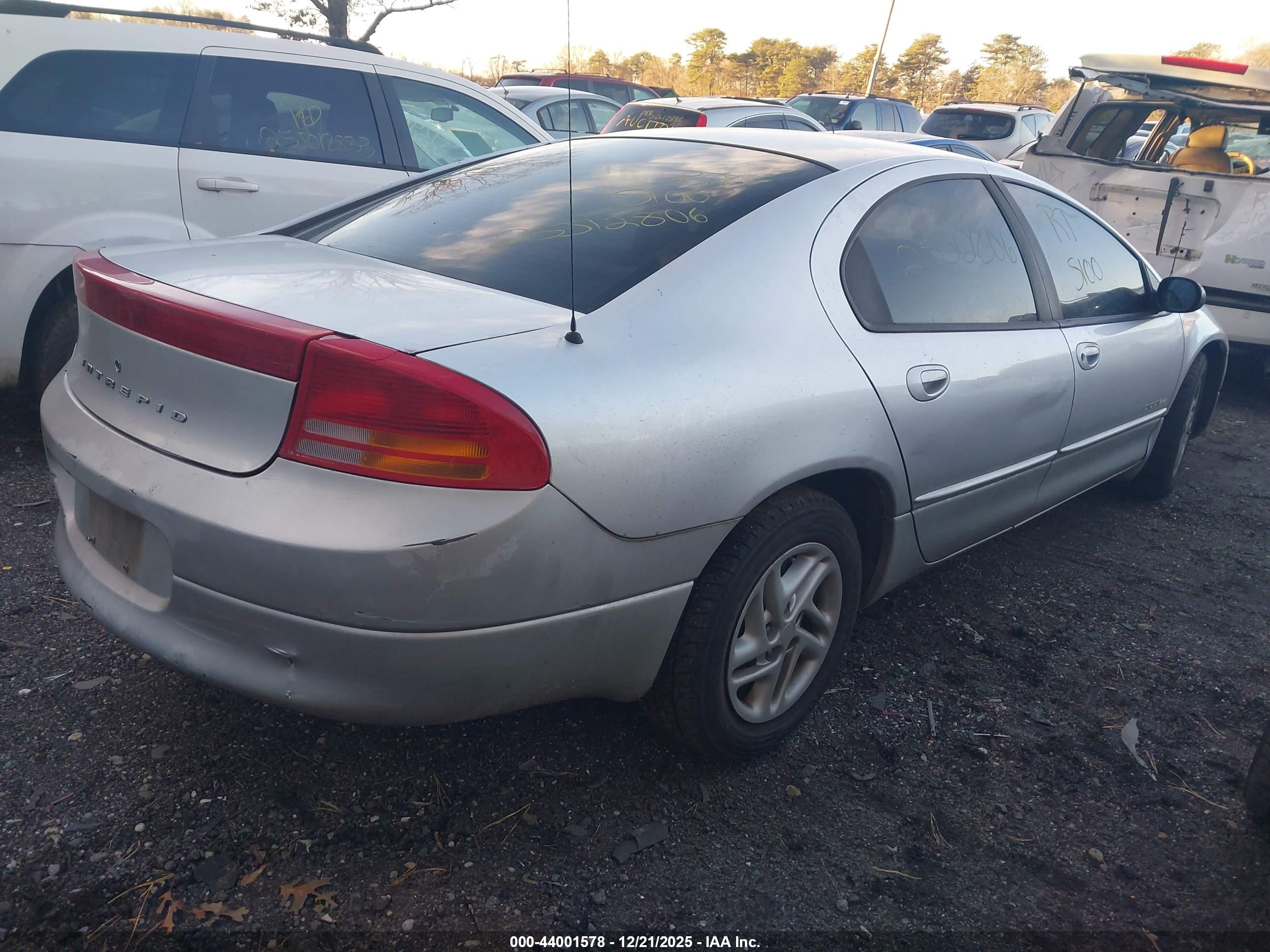 DODGE INTREPID image 4