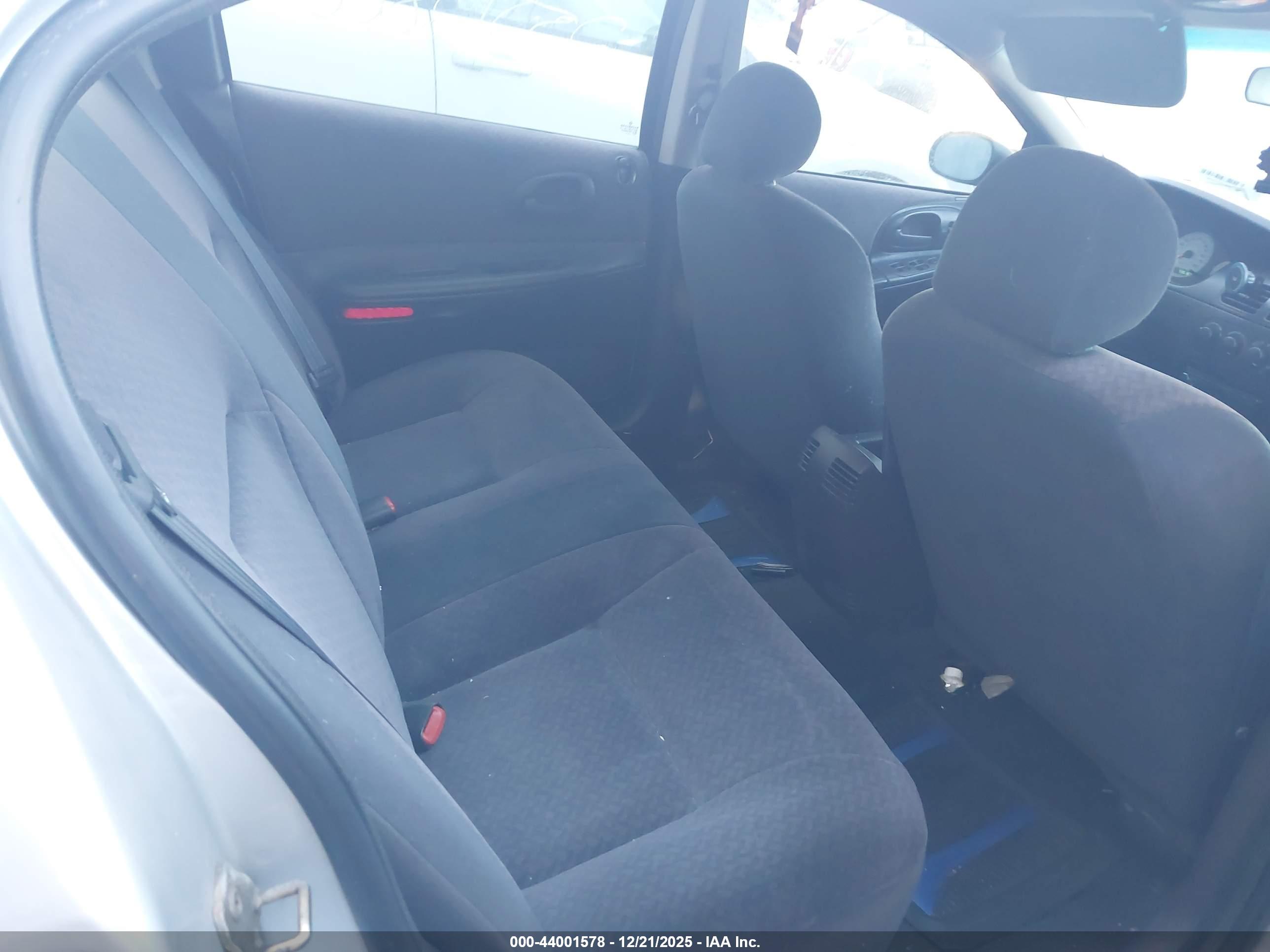 DODGE INTREPID image 8