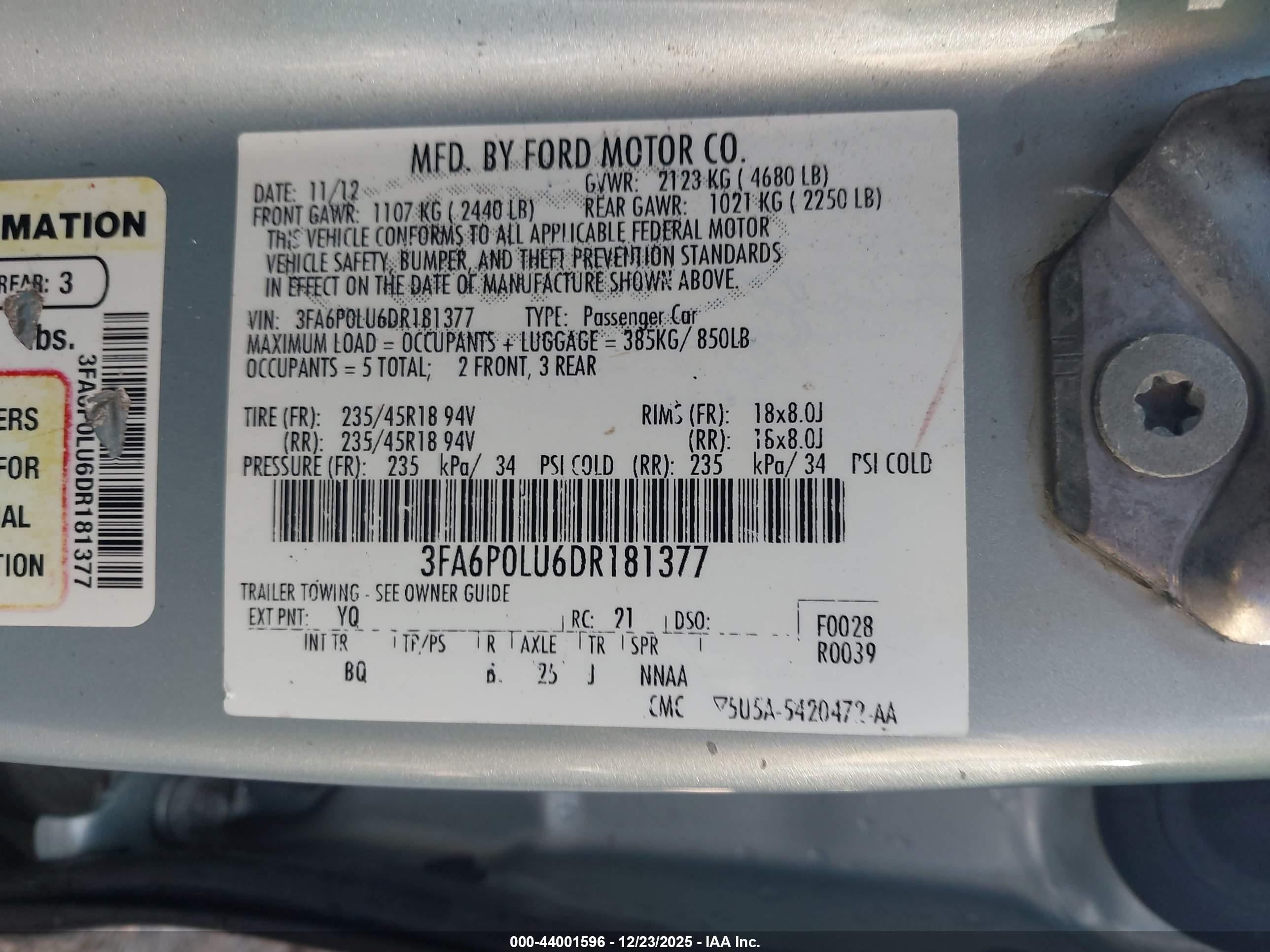FORD FUSION image 9