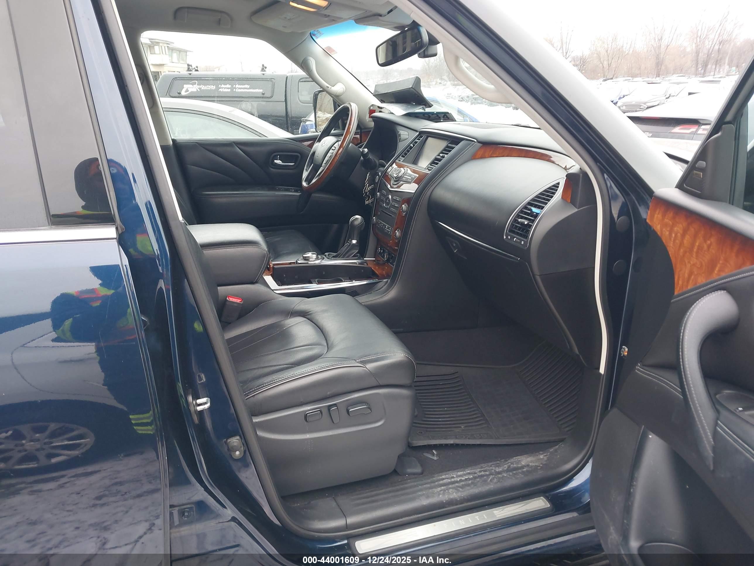 INFINITI QX80 image 5