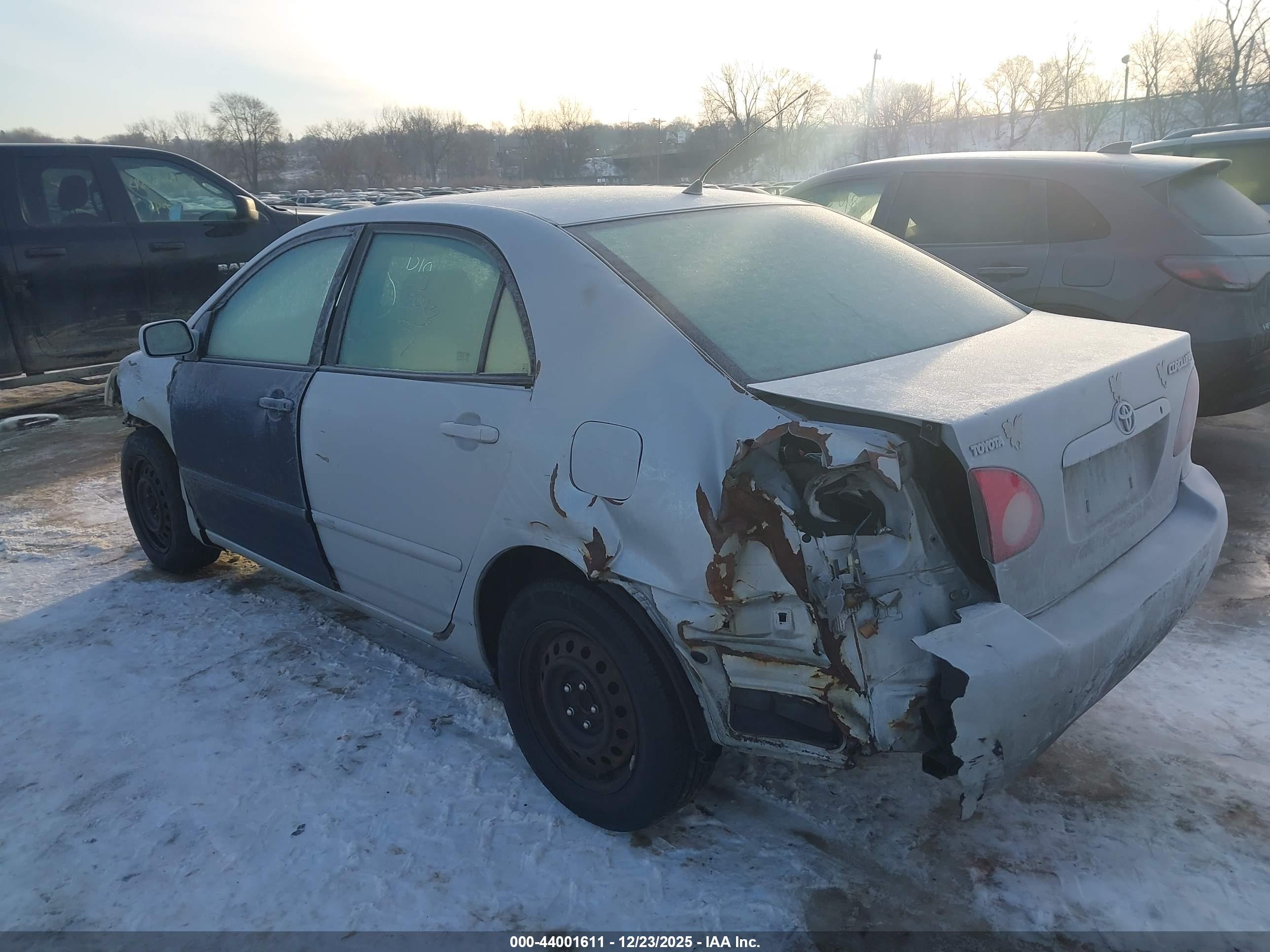 TOYOTA COROLLA image 3