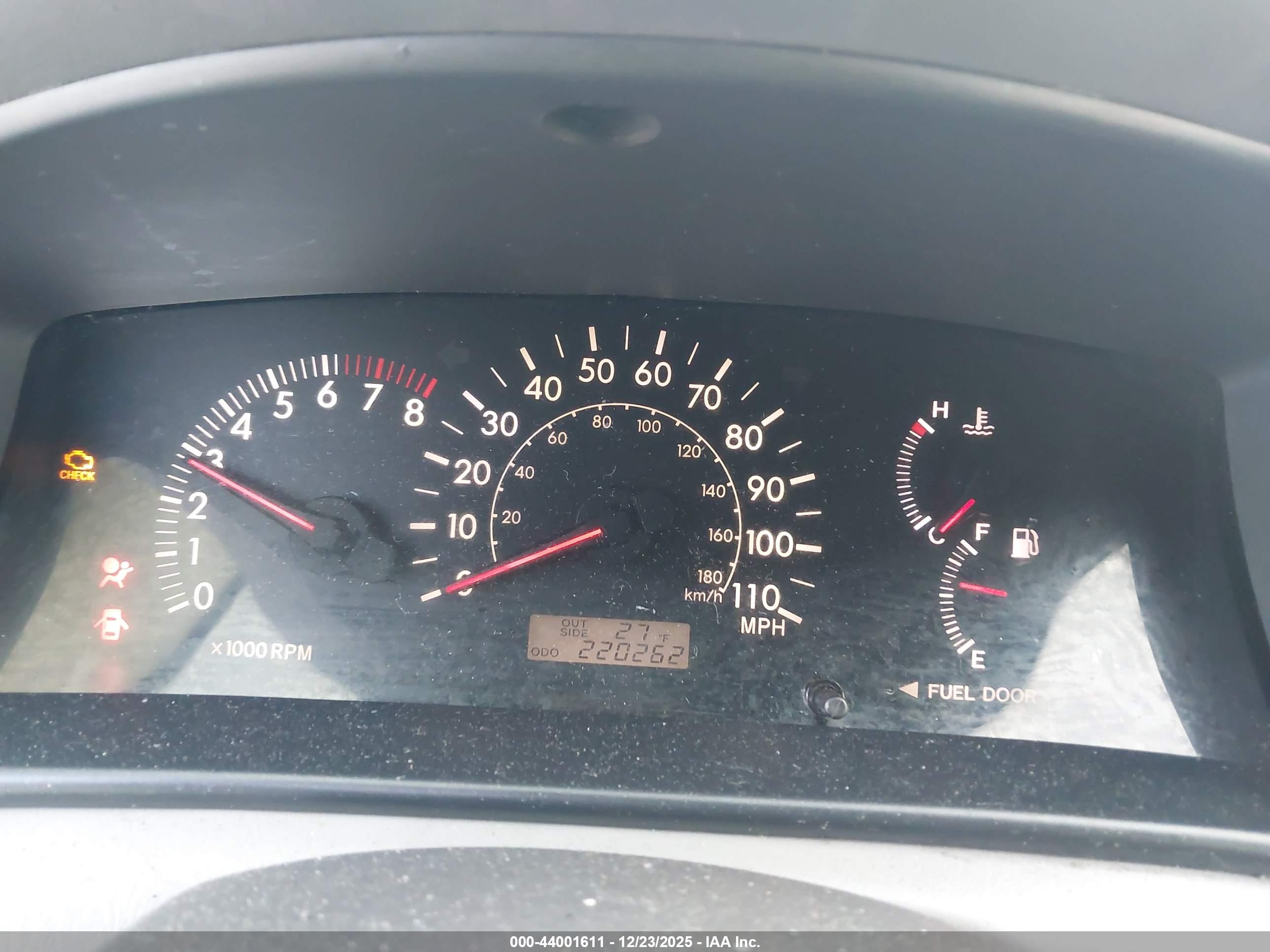 TOYOTA COROLLA image 7