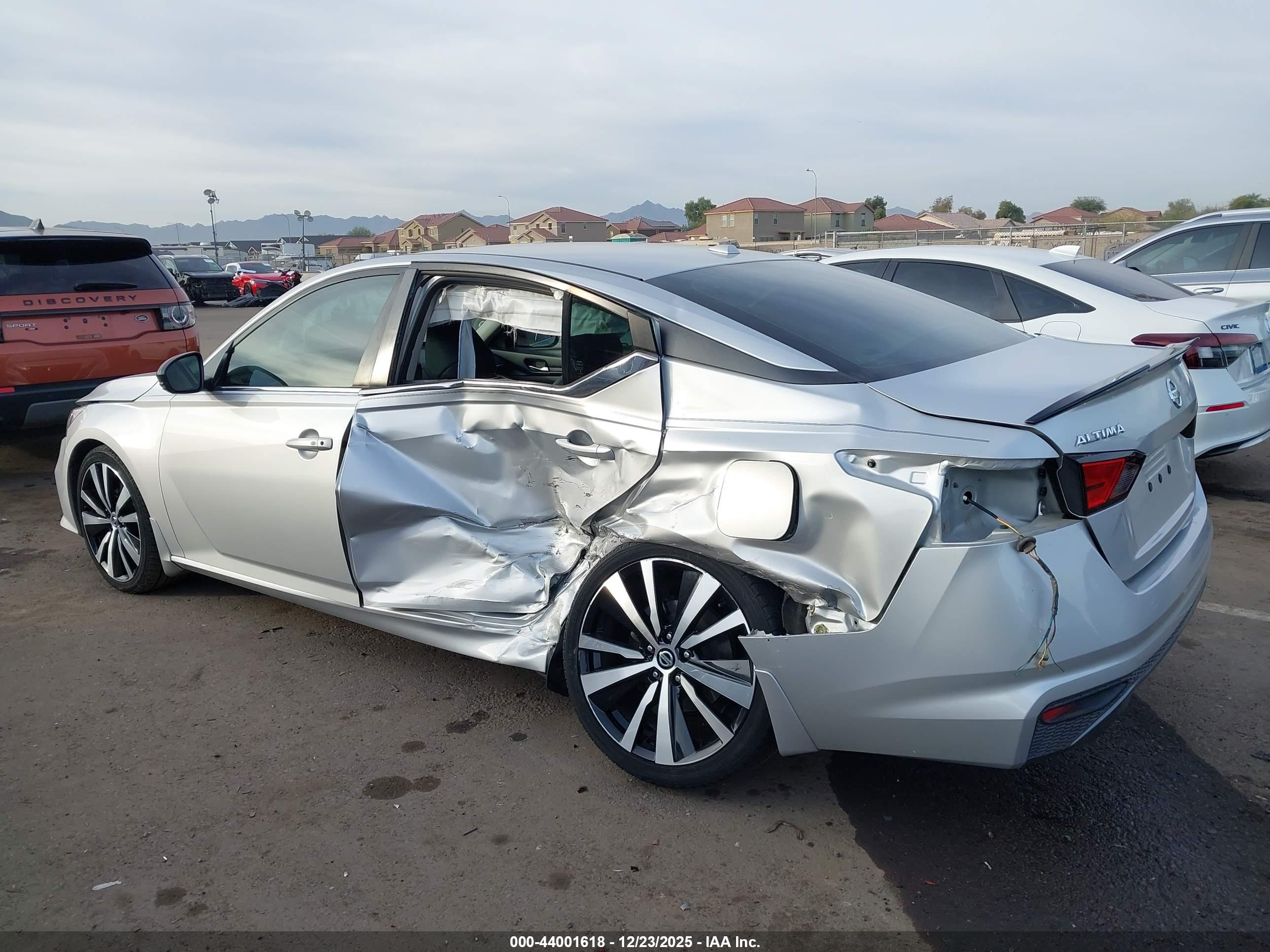 NISSAN ALTIMA image 6