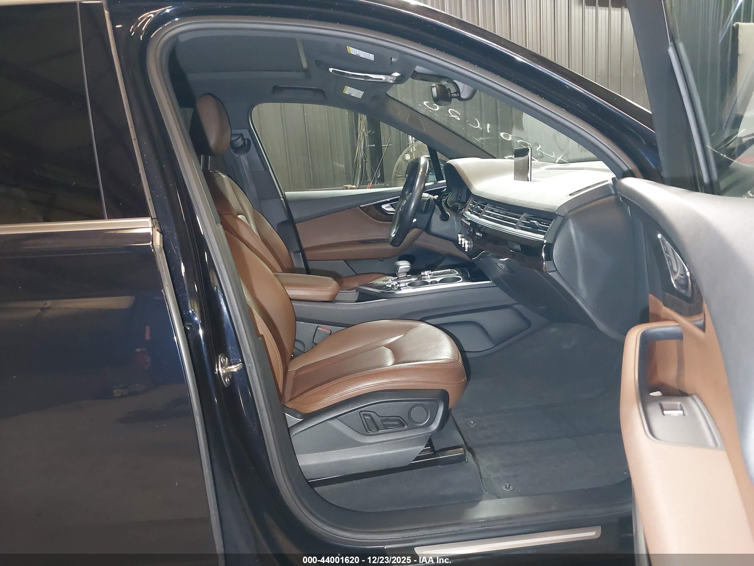 AUDI Q7 image 5