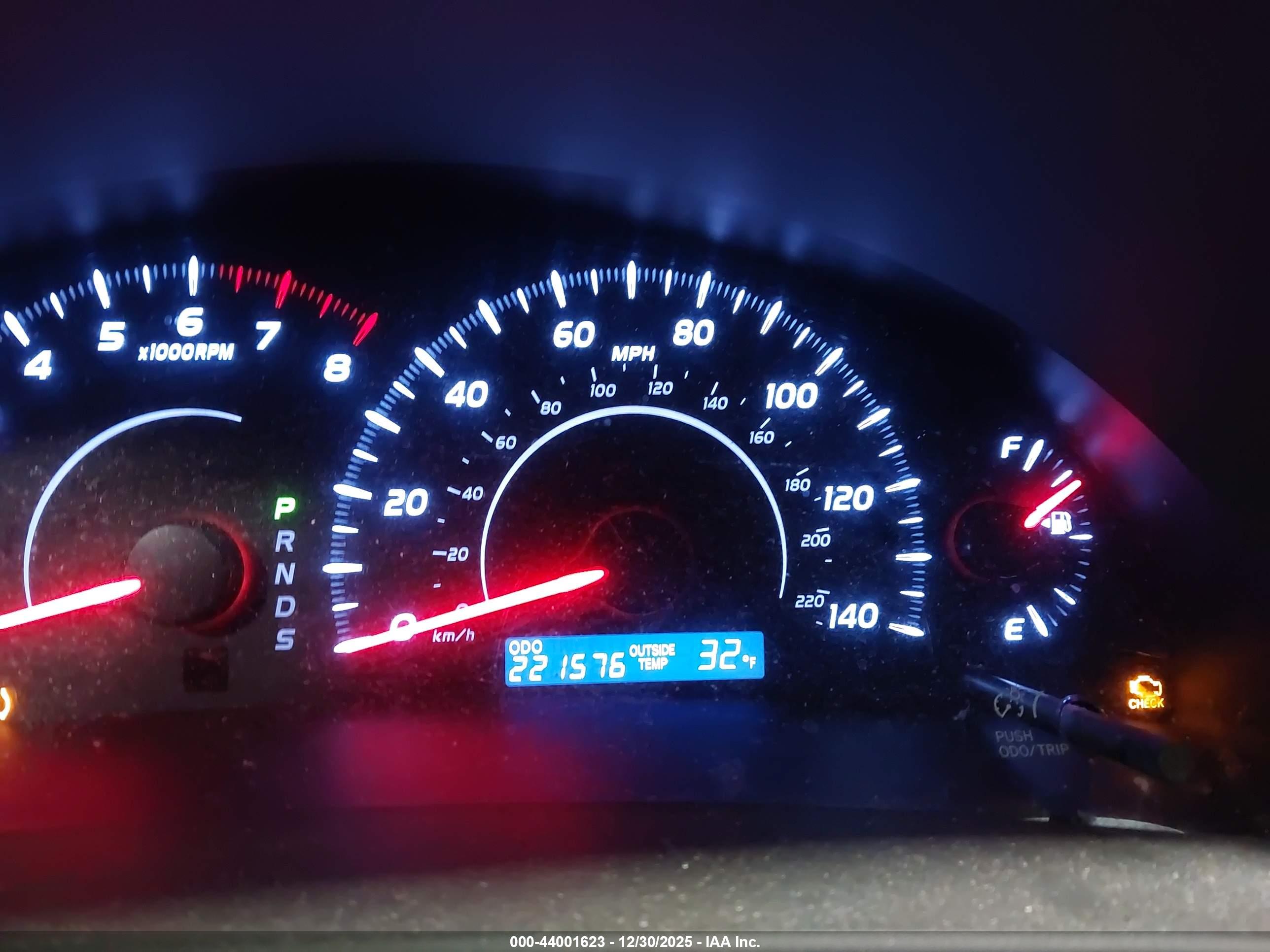 TOYOTA CAMRY image 7