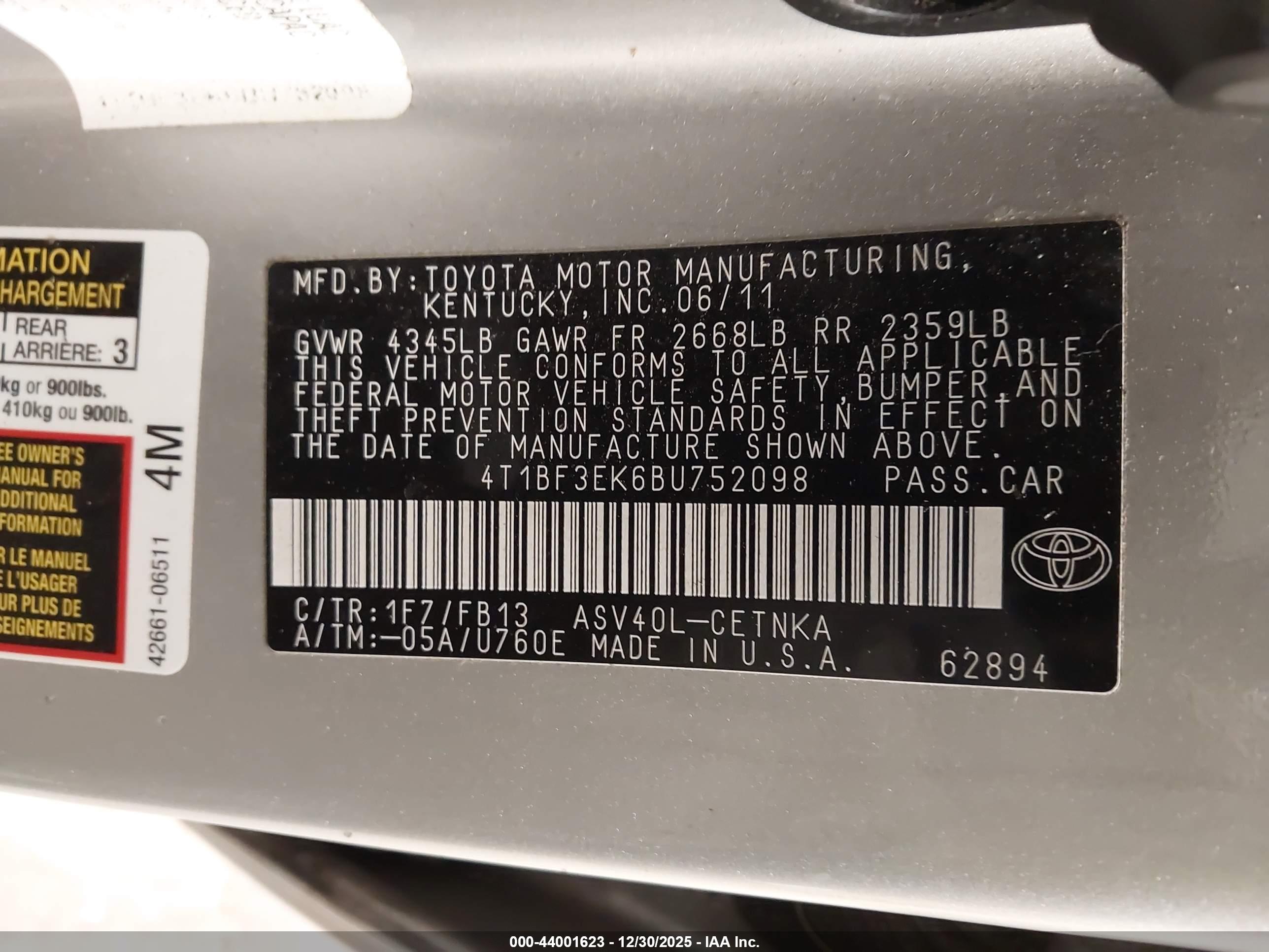 TOYOTA CAMRY image 9