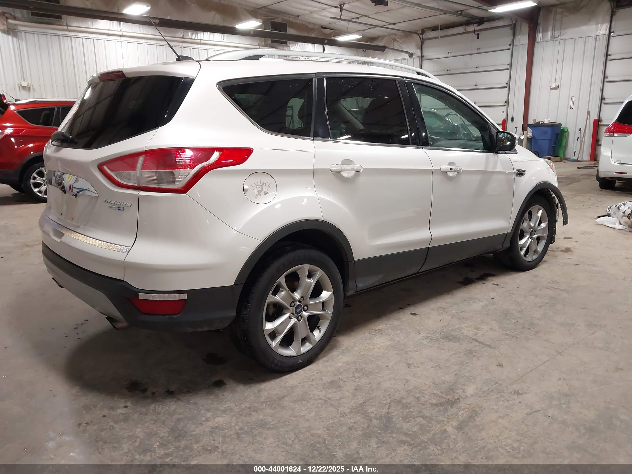 FORD ESCAPE image 4