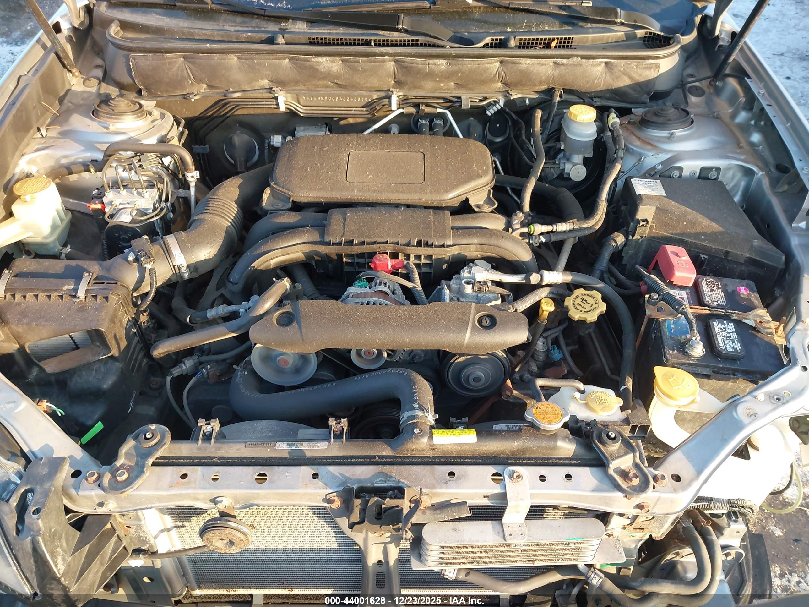 SUBARU OUTBACK image 10