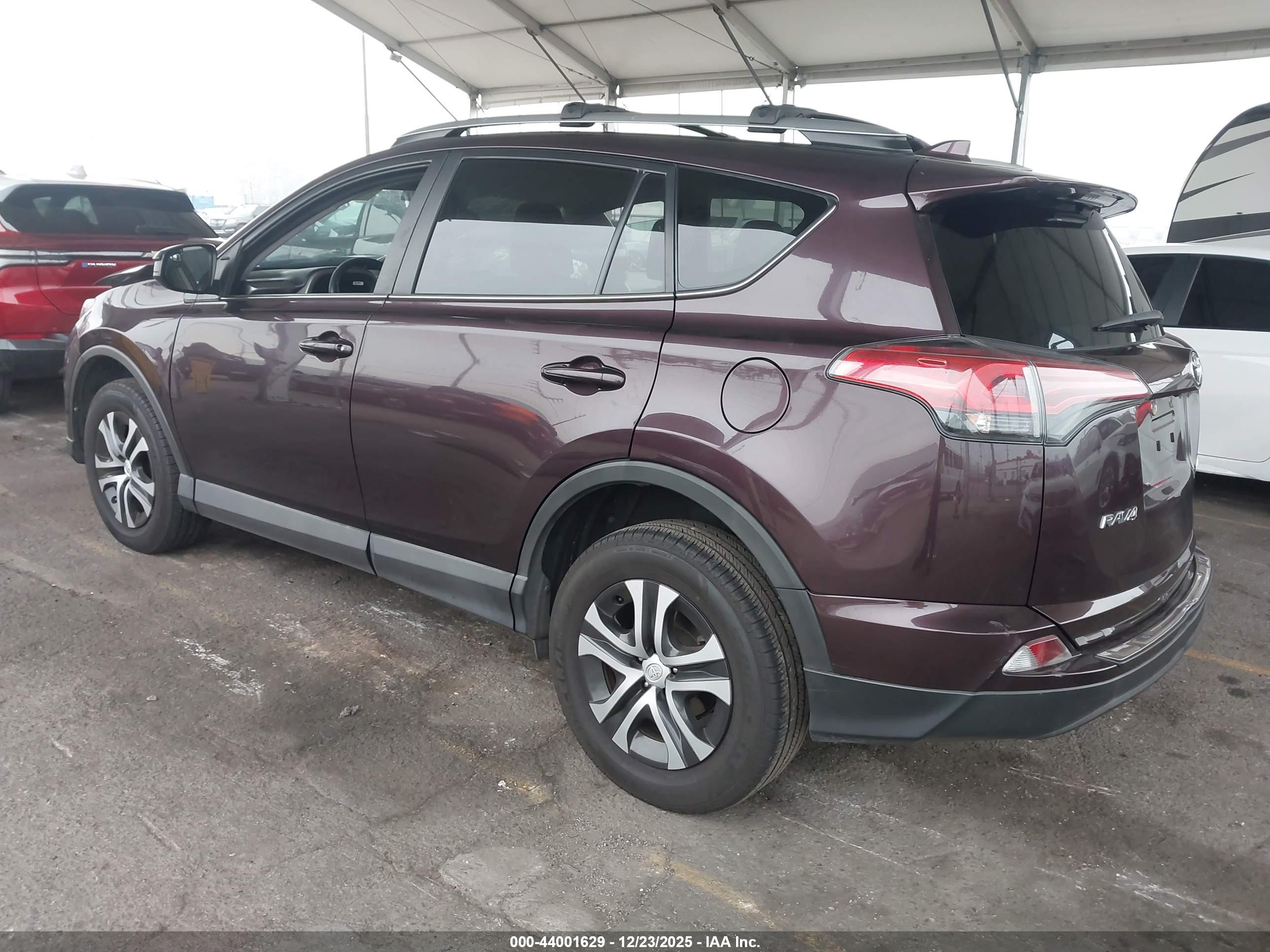 TOYOTA RAV4 image 3
