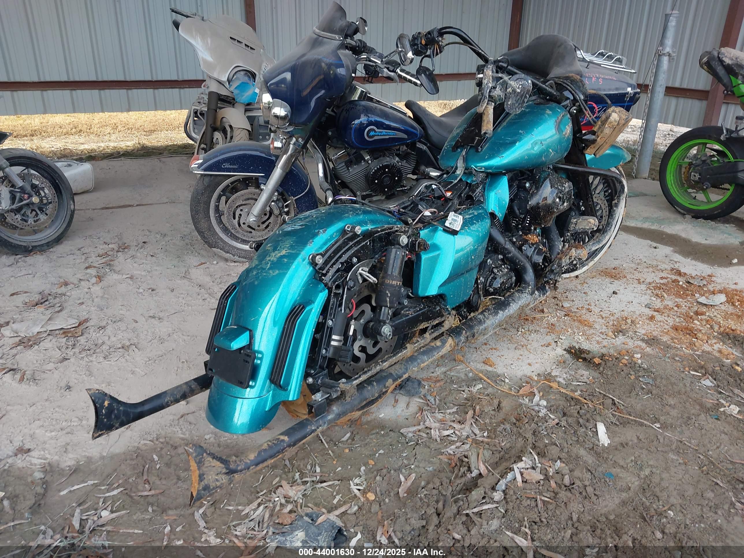 HARLEY-DAVIDSON FLHR image 4