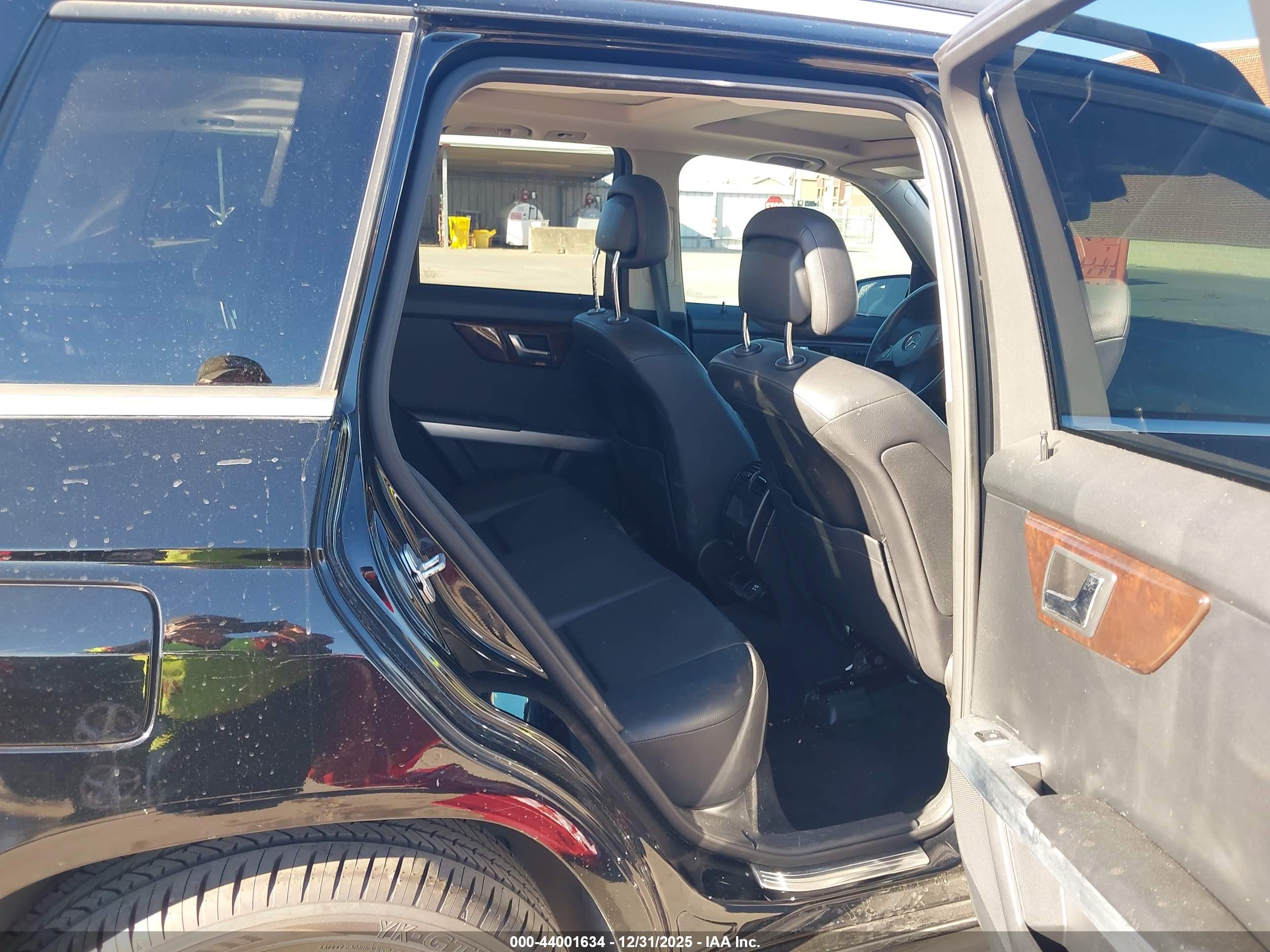 MERCEDES-BENZ GLK image 8