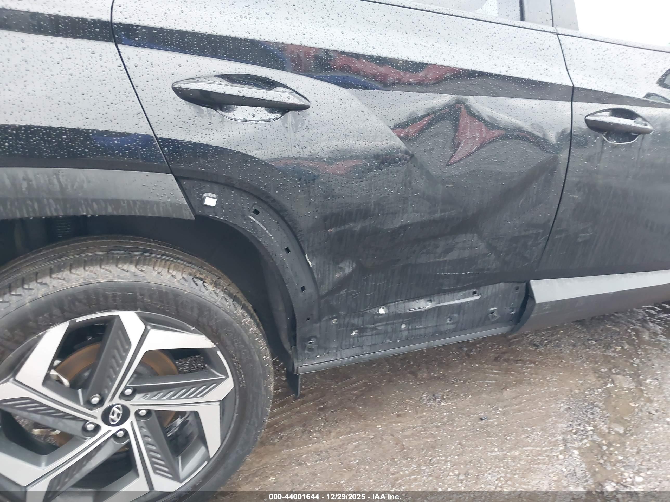 HYUNDAI TUCSON image 6