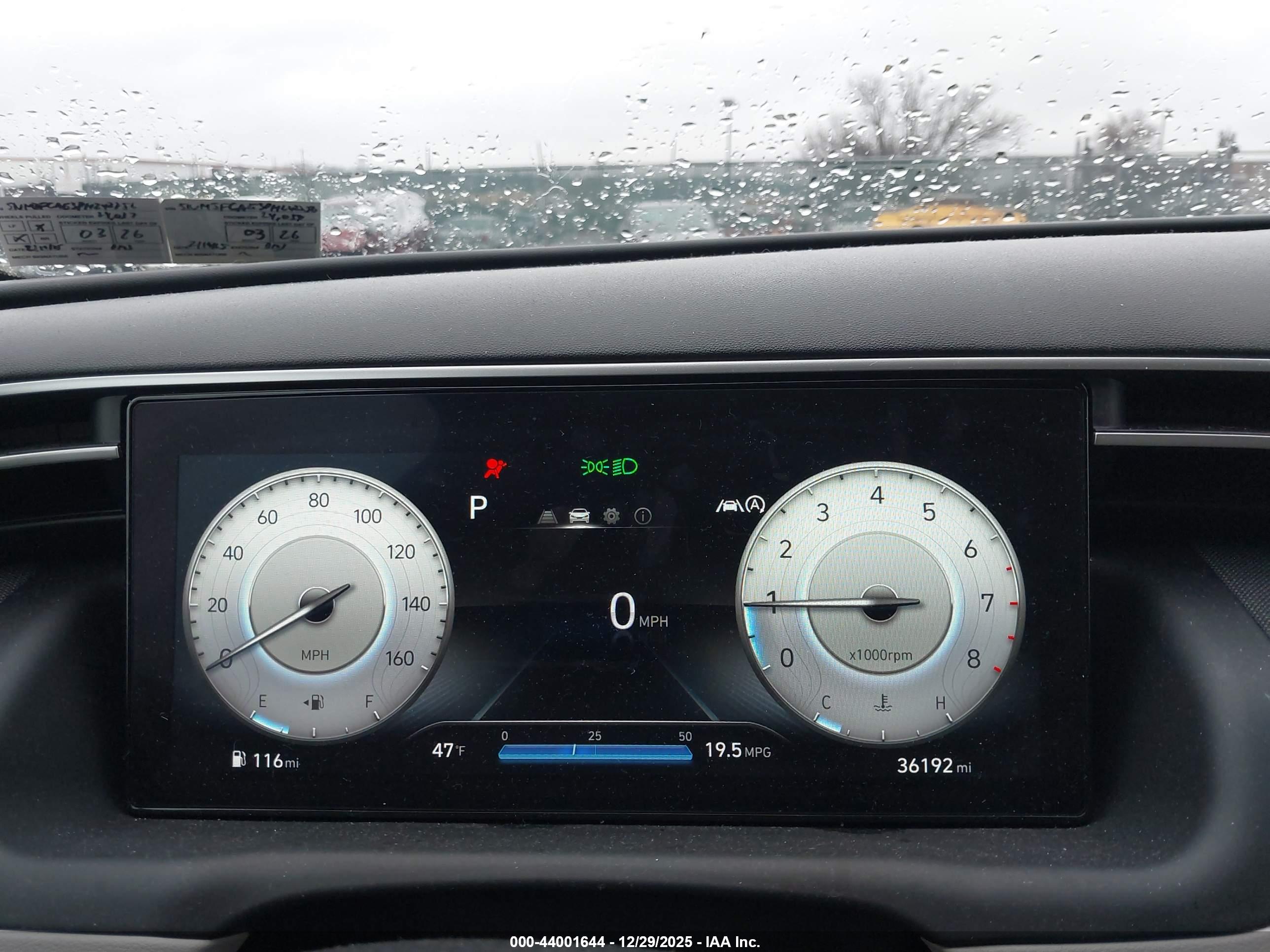 HYUNDAI TUCSON image 7
