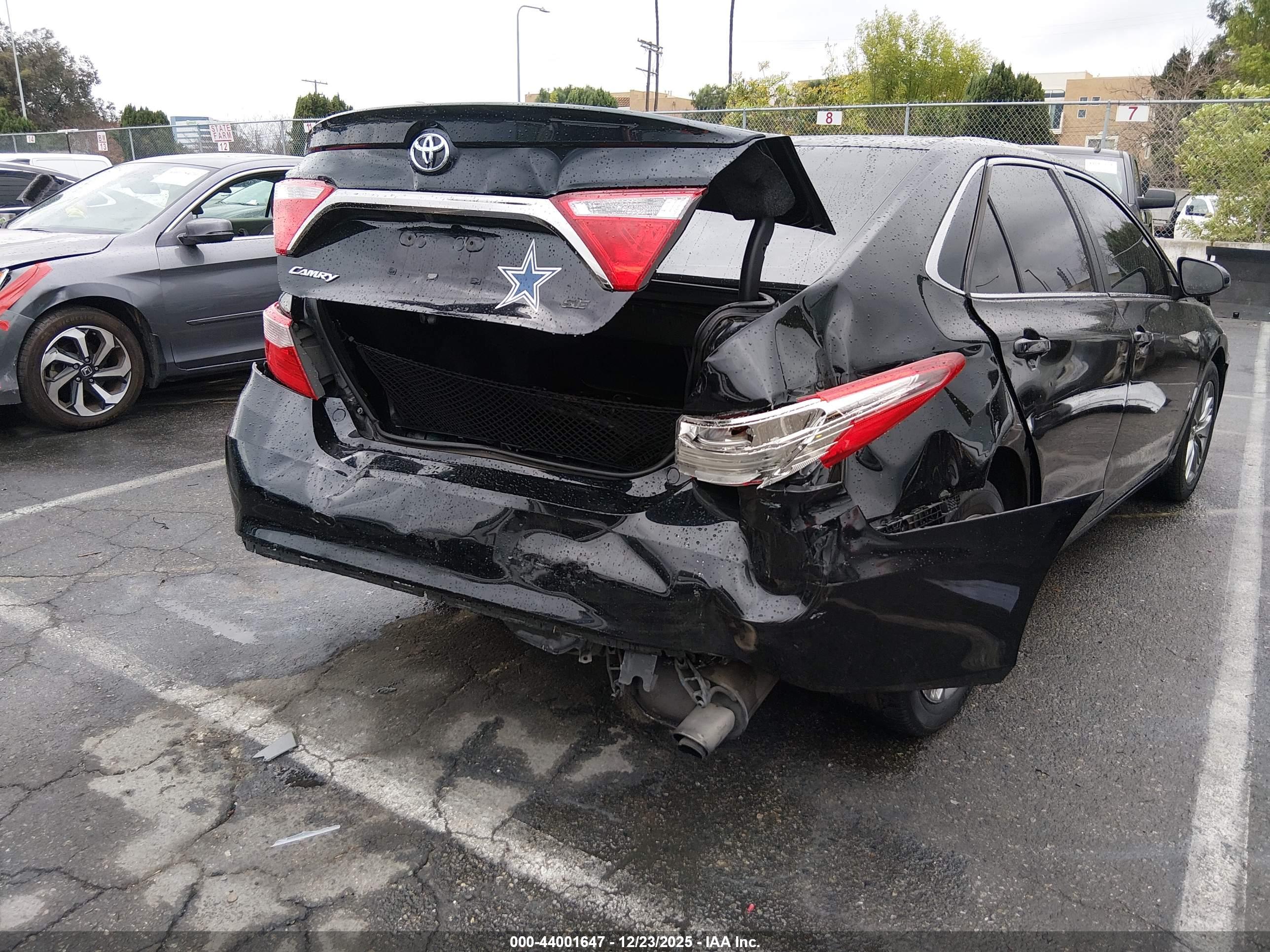 TOYOTA CAMRY image 6