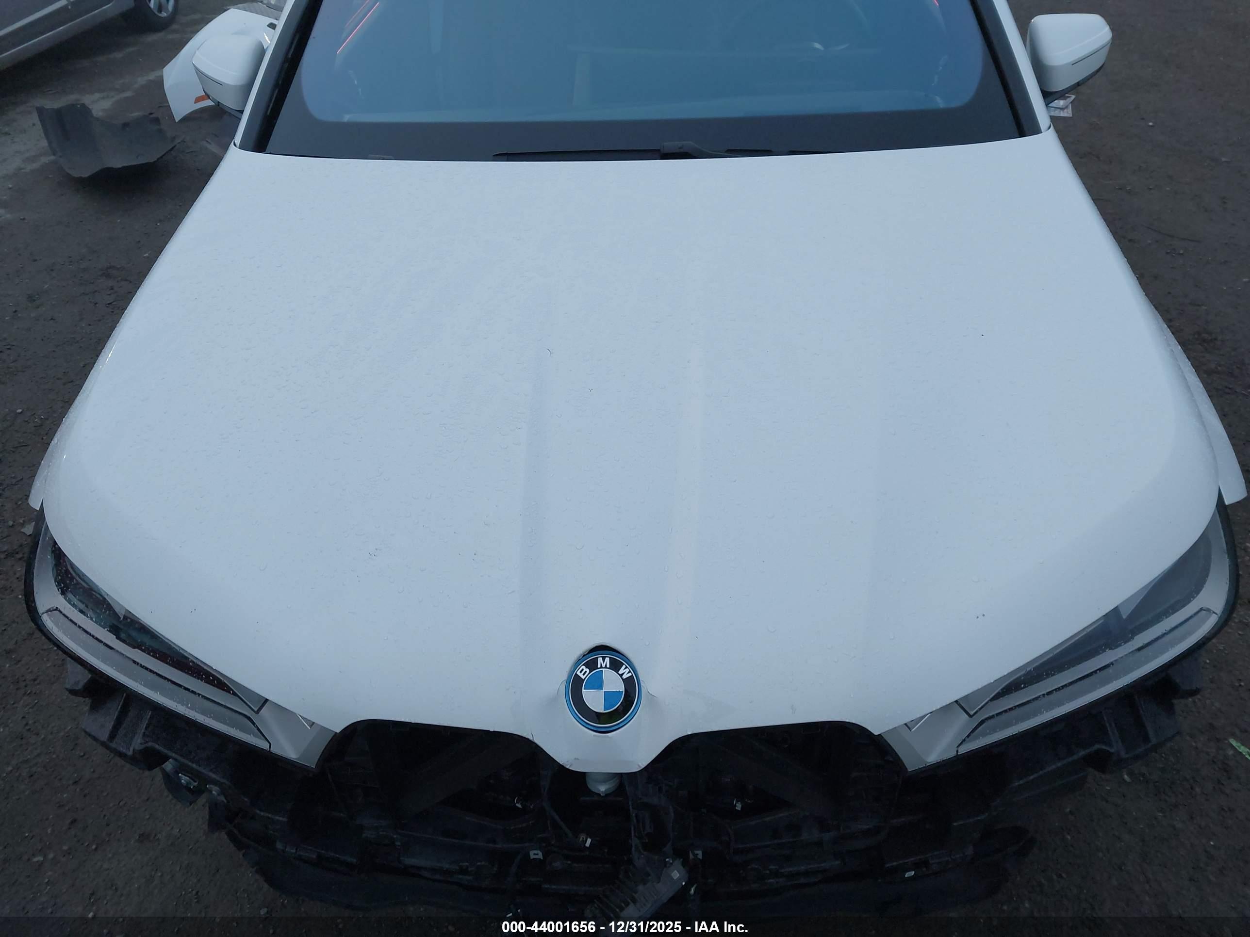 BMW IX image 10