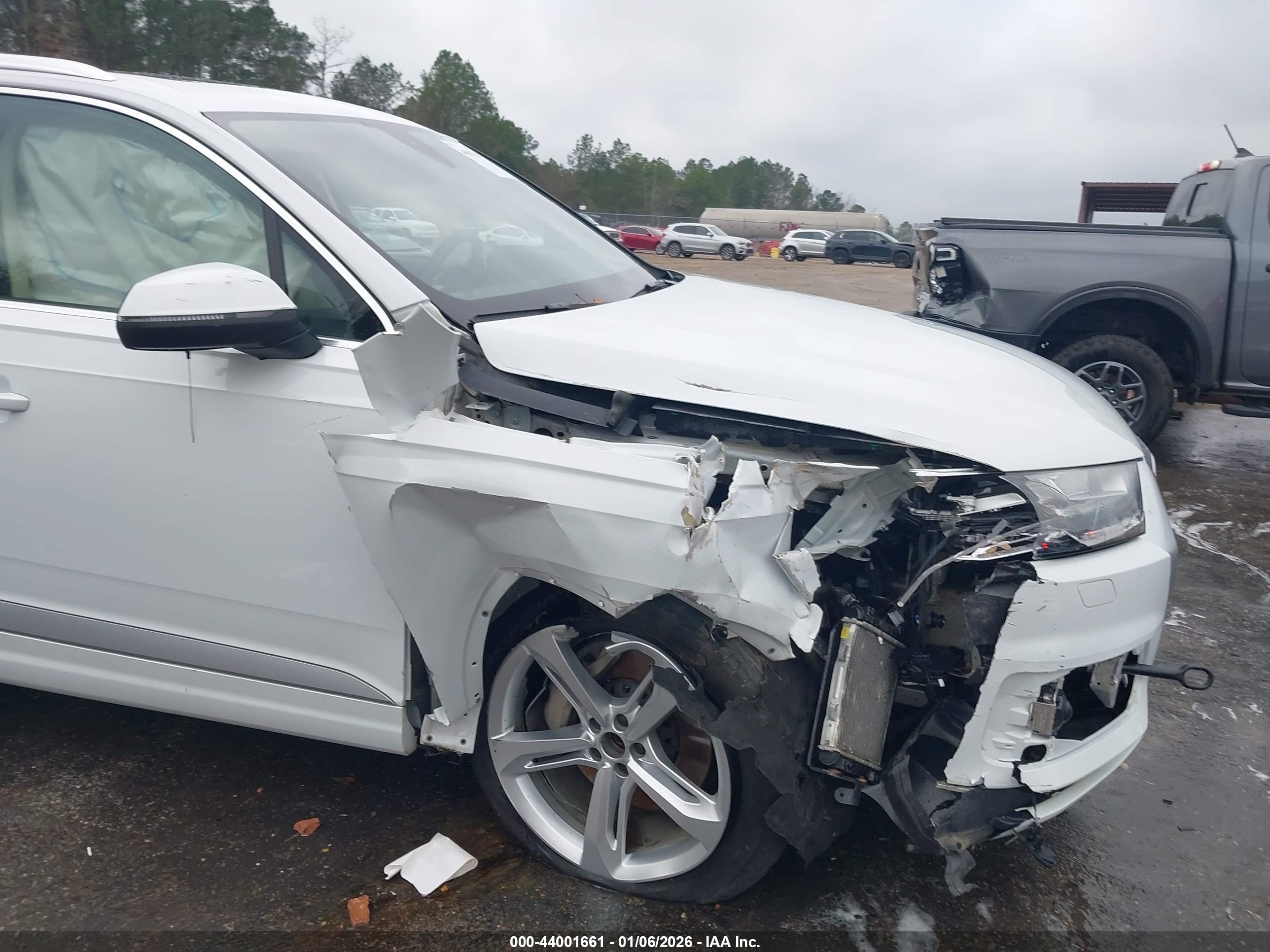 AUDI Q7 image 6