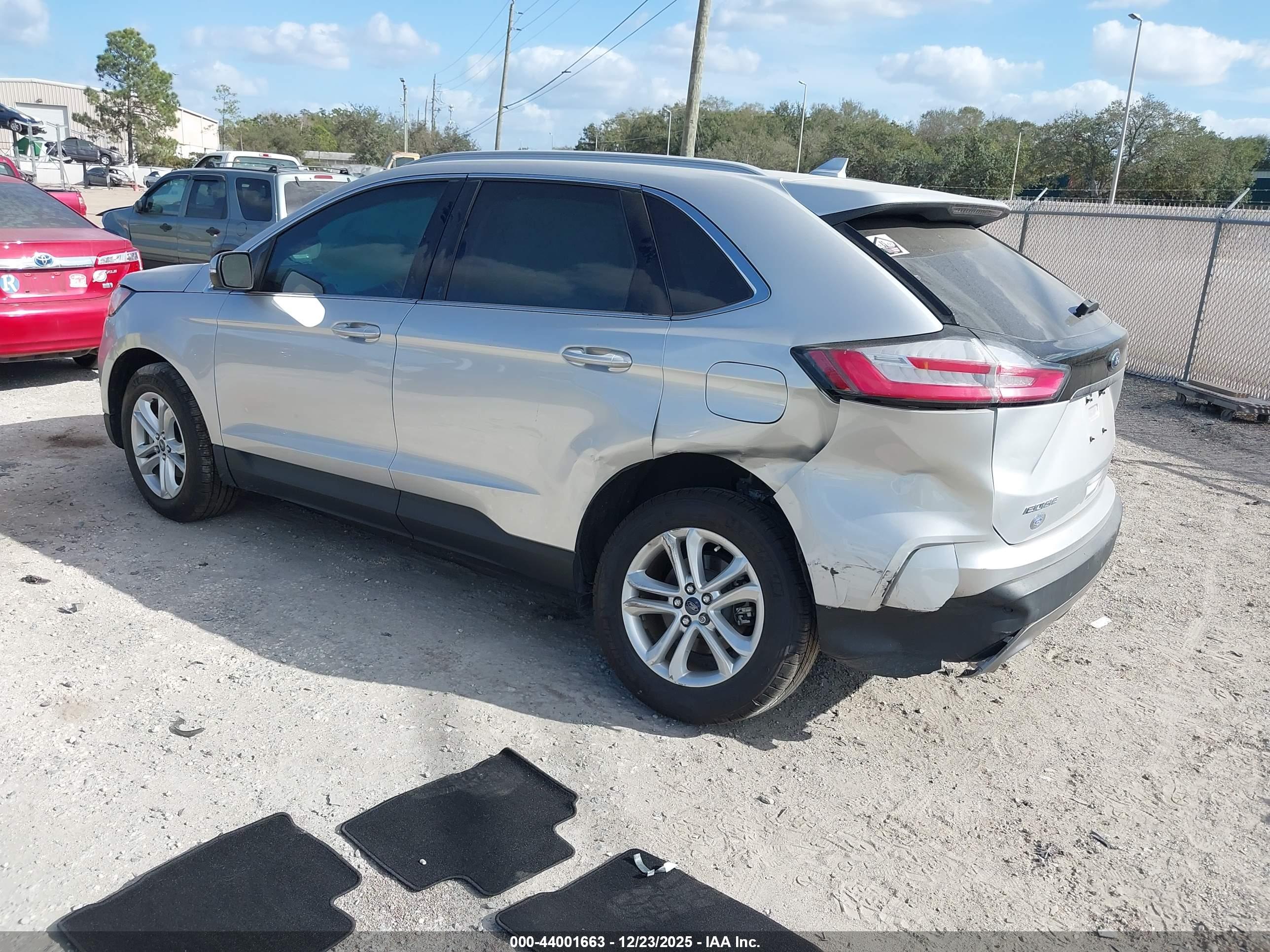 FORD EDGE image 3