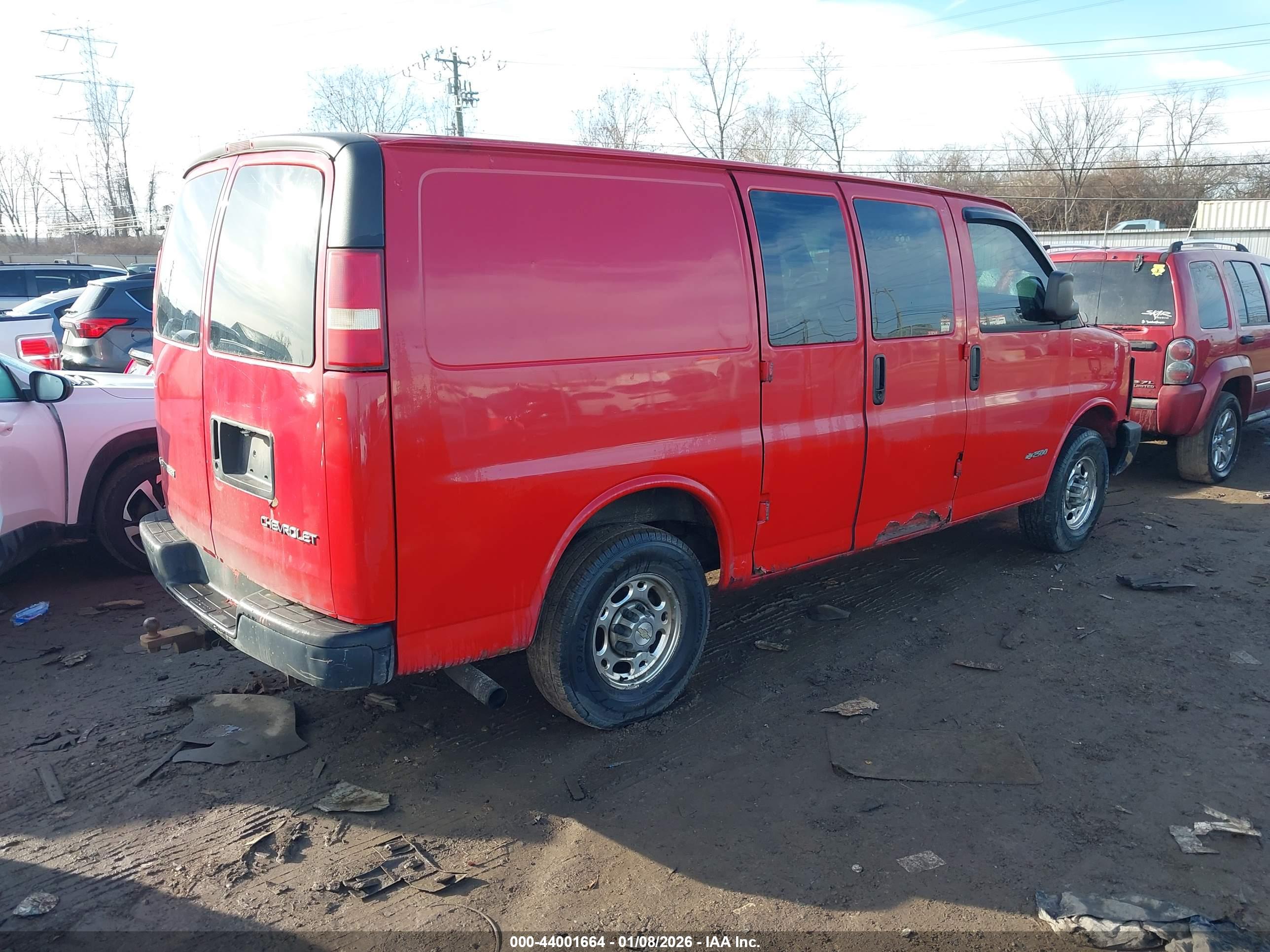 CHEVROLET EXPRESS image 4