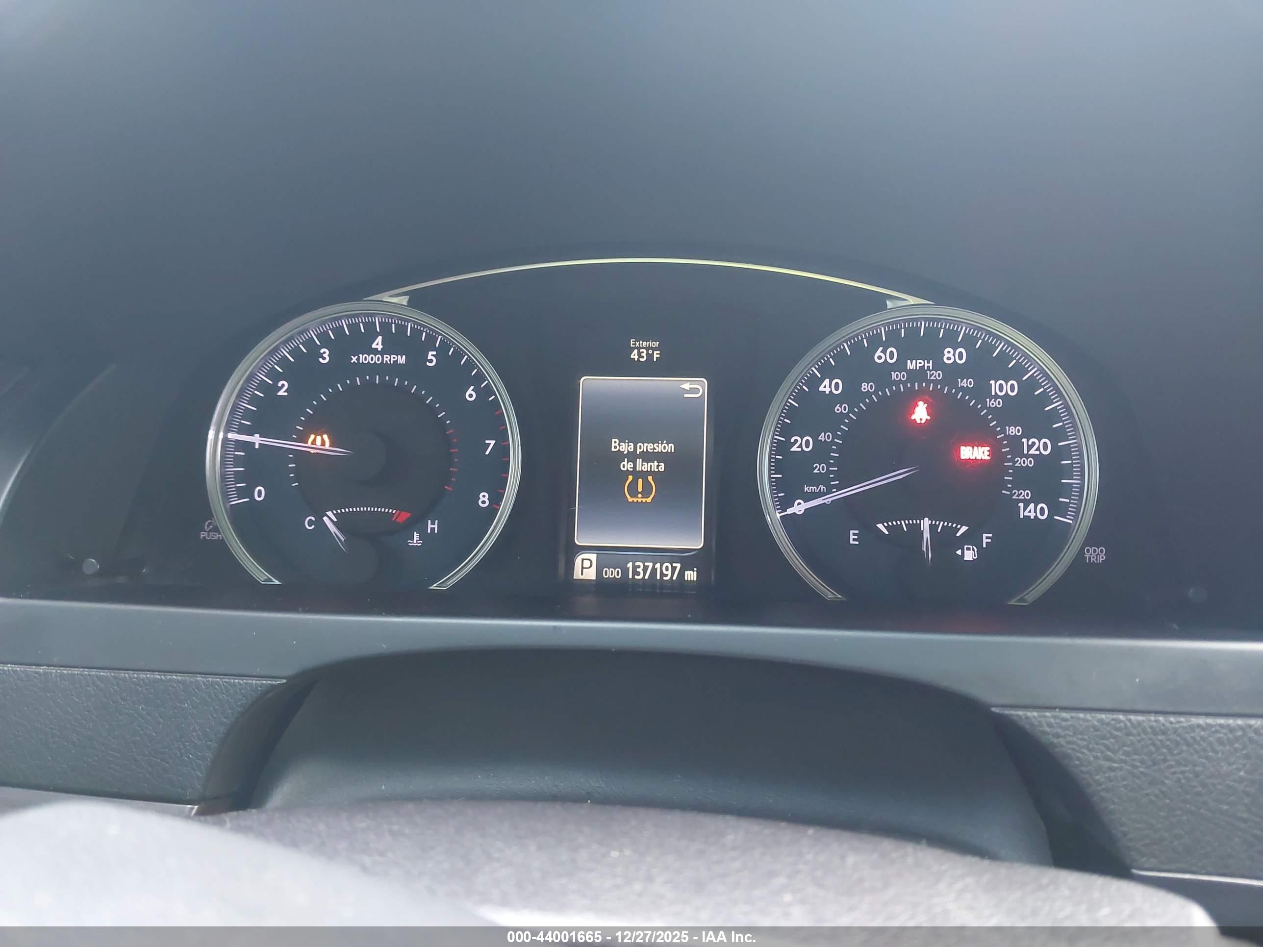 TOYOTA CAMRY image 7