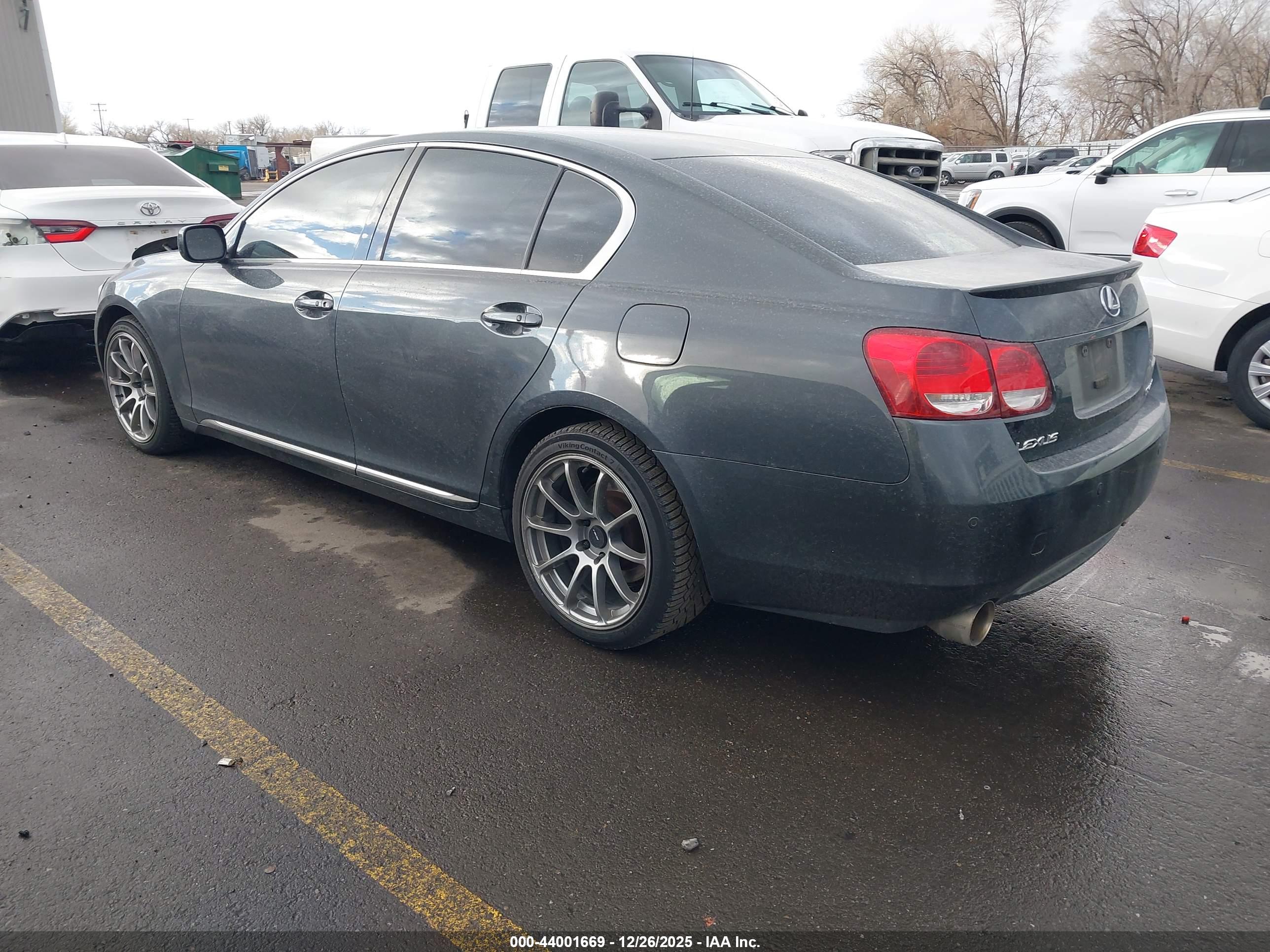 LEXUS GS image 3
