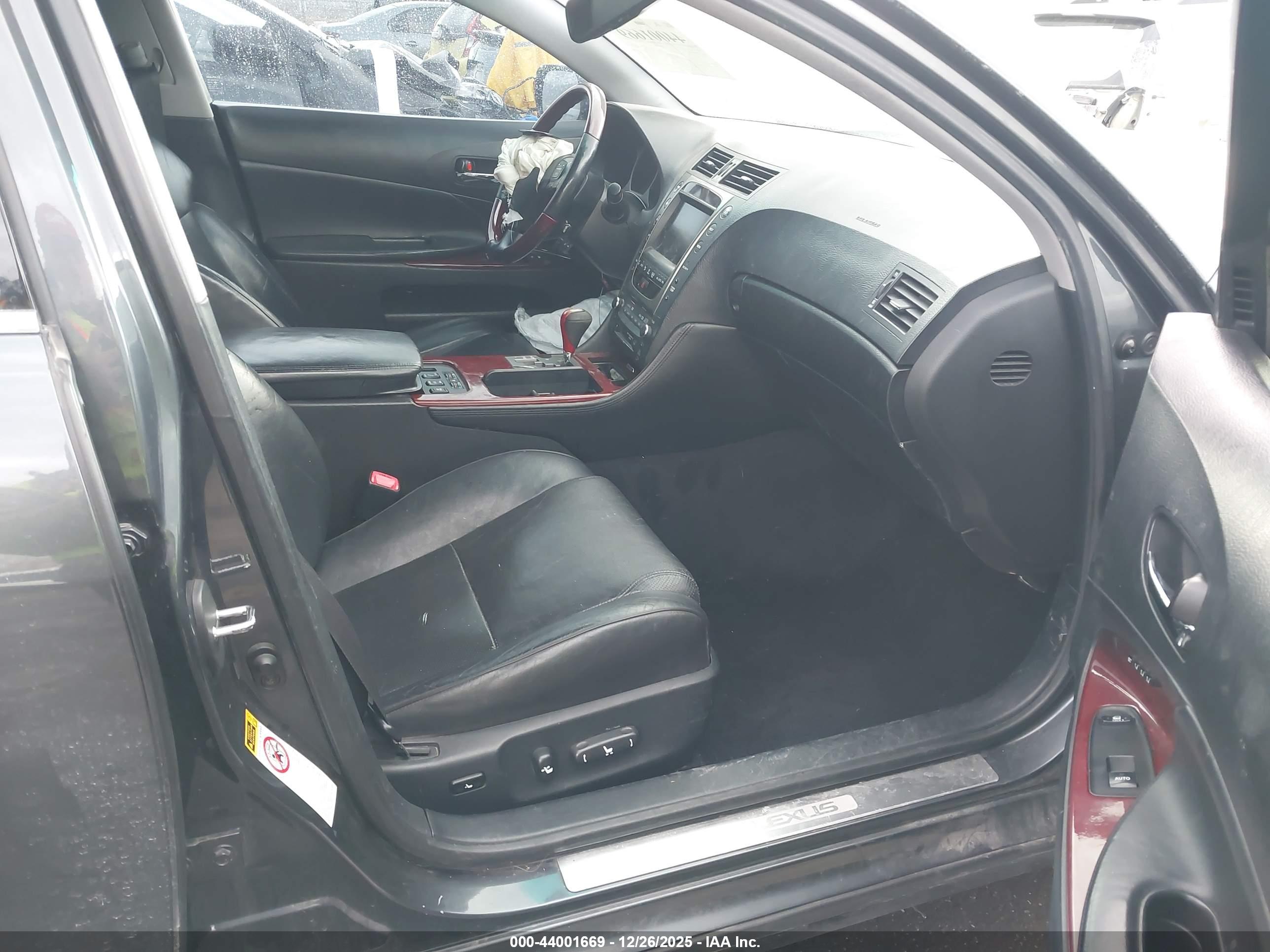 LEXUS GS image 5