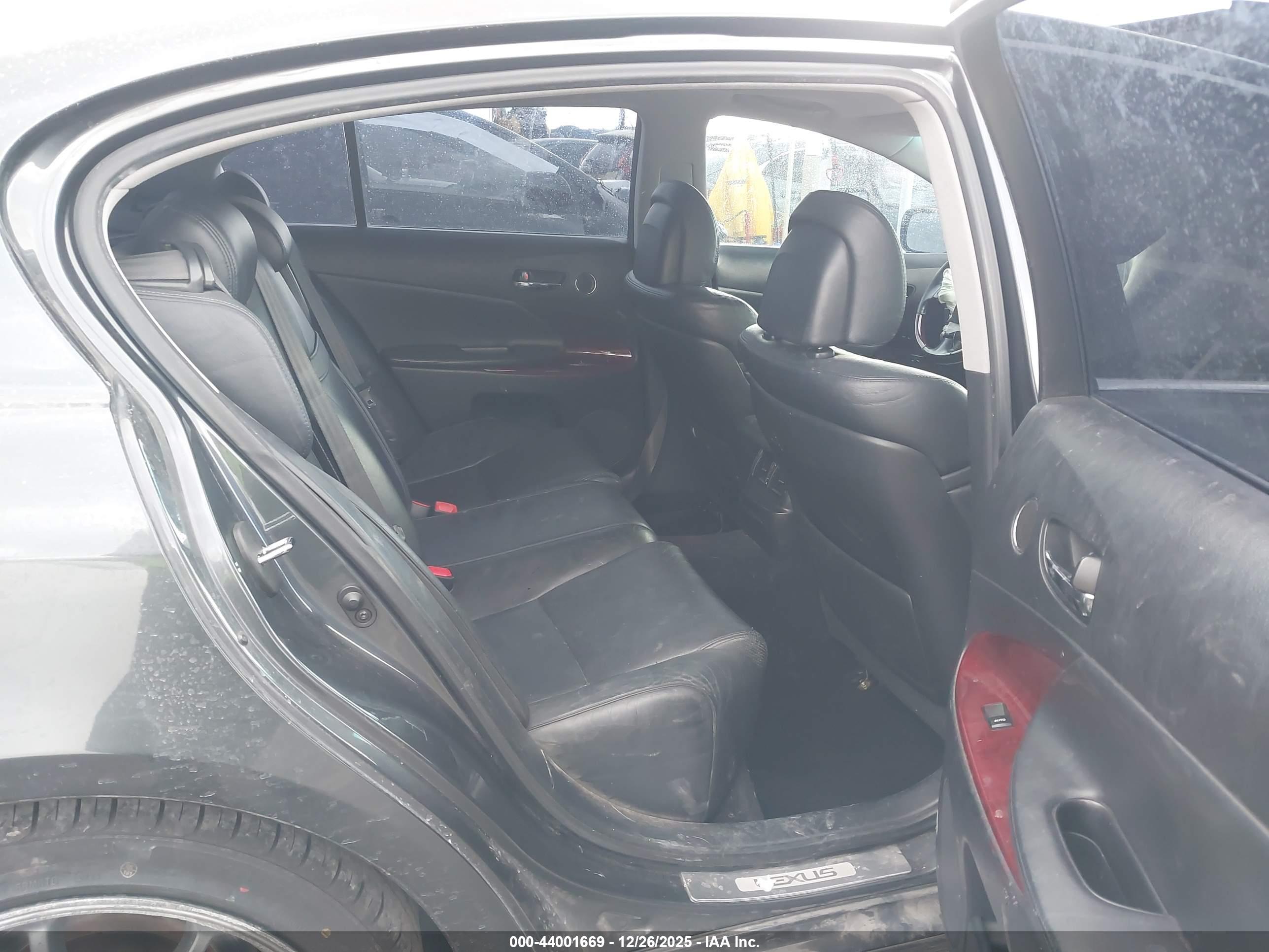 LEXUS GS image 8