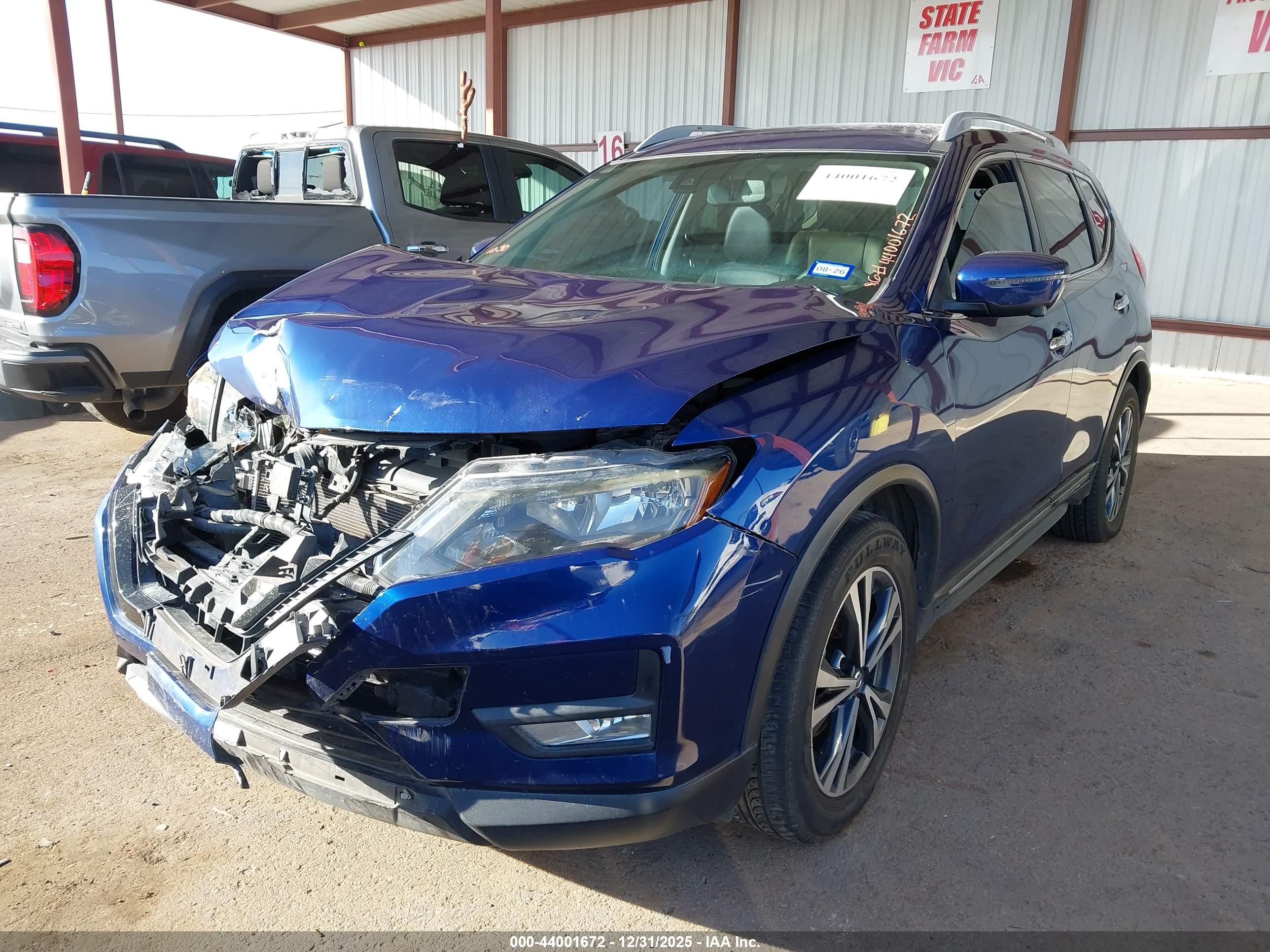 NISSAN ROGUE image 2