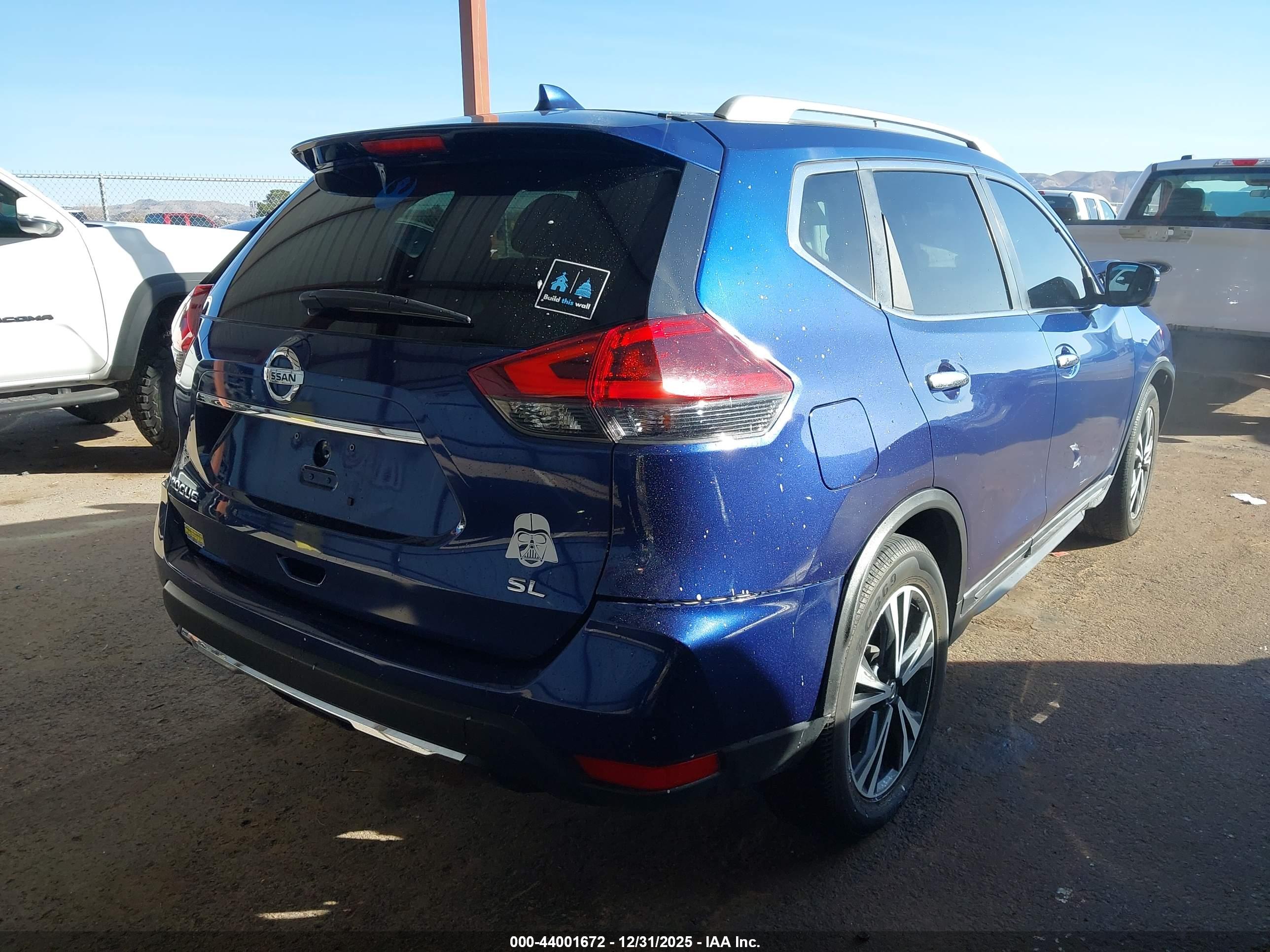 NISSAN ROGUE image 4