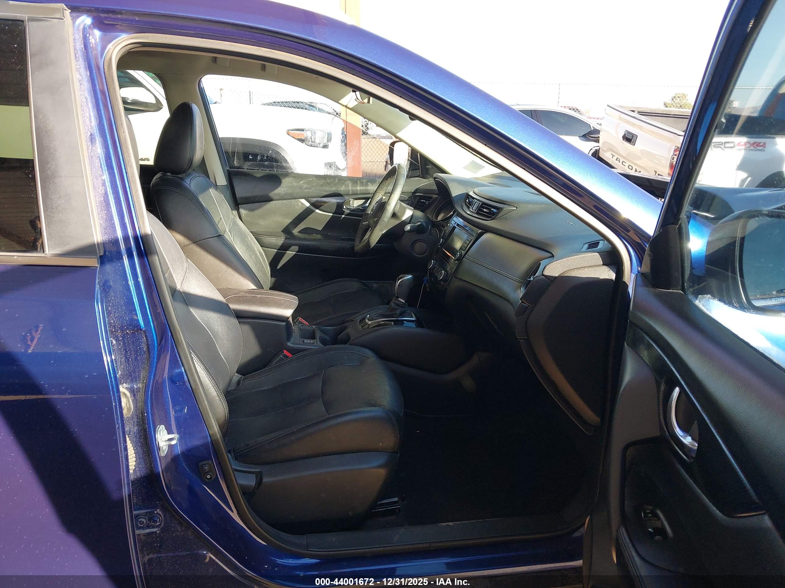 NISSAN ROGUE image 5