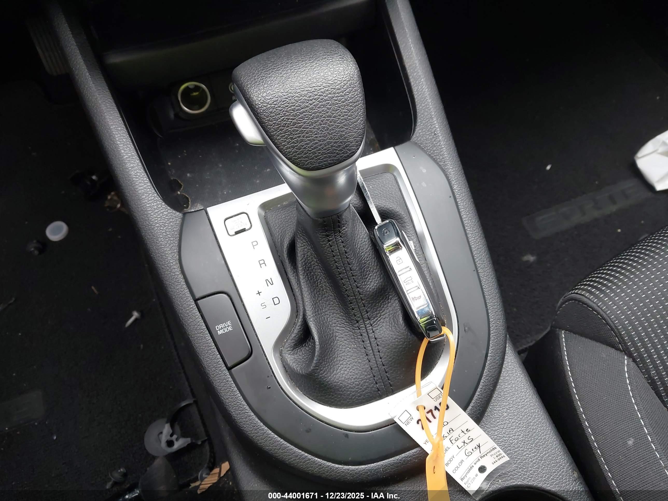 KIA FORTE image 11