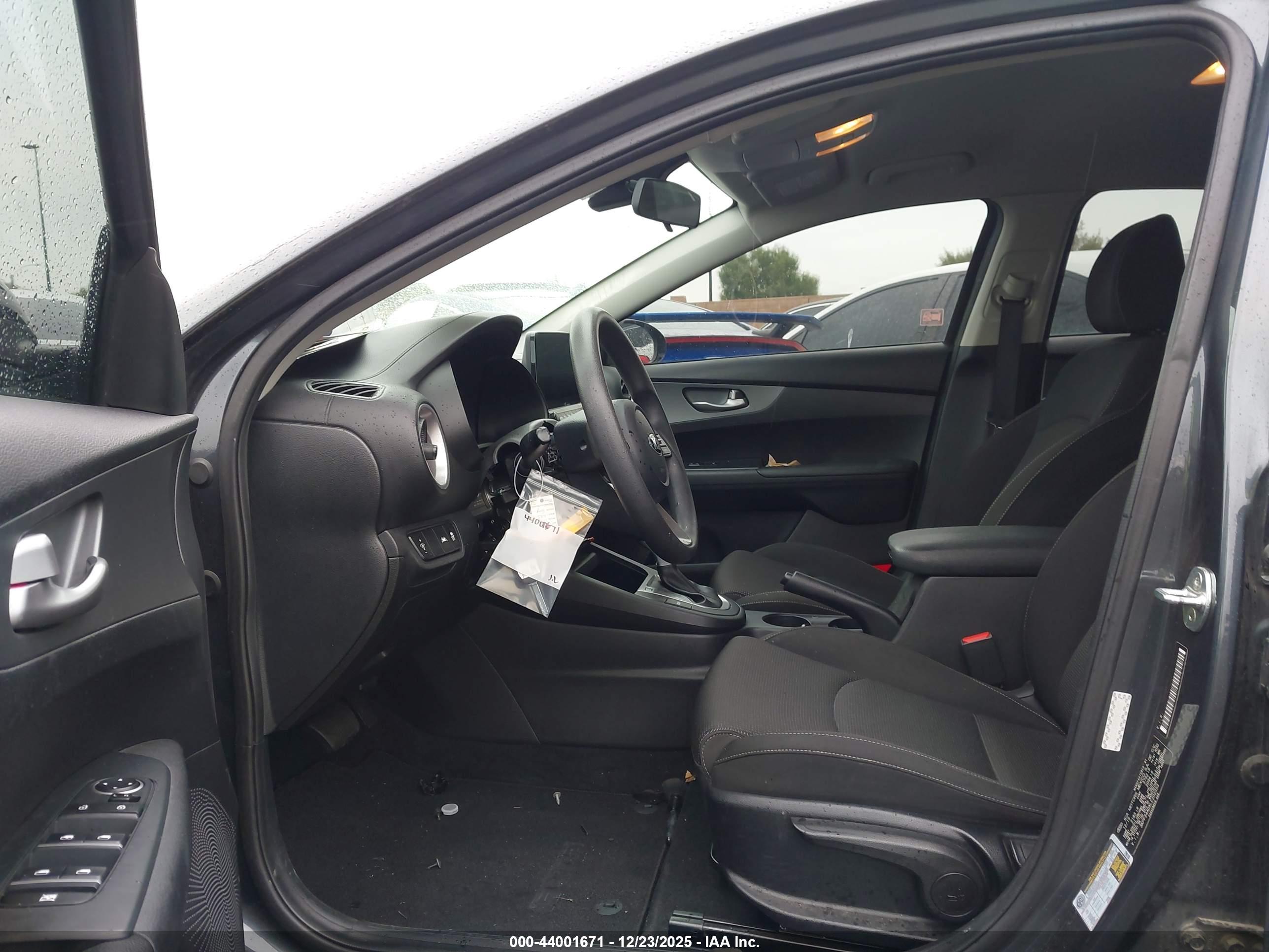 KIA FORTE image 5