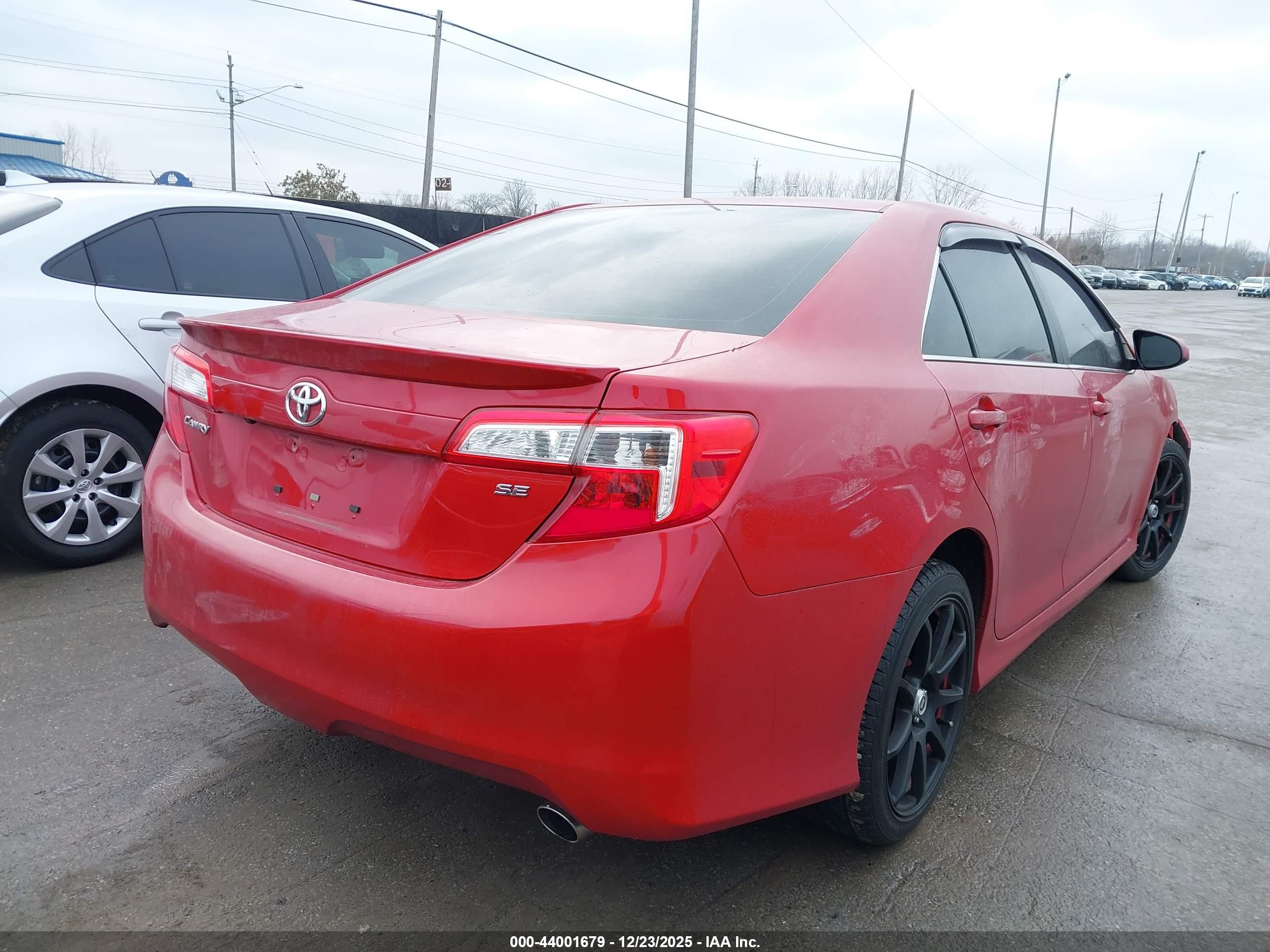TOYOTA CAMRY image 4