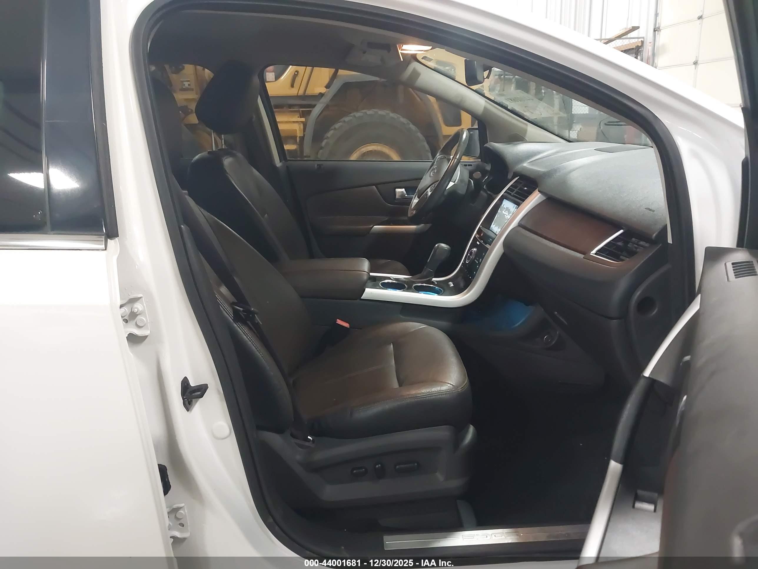 FORD EDGE image 5