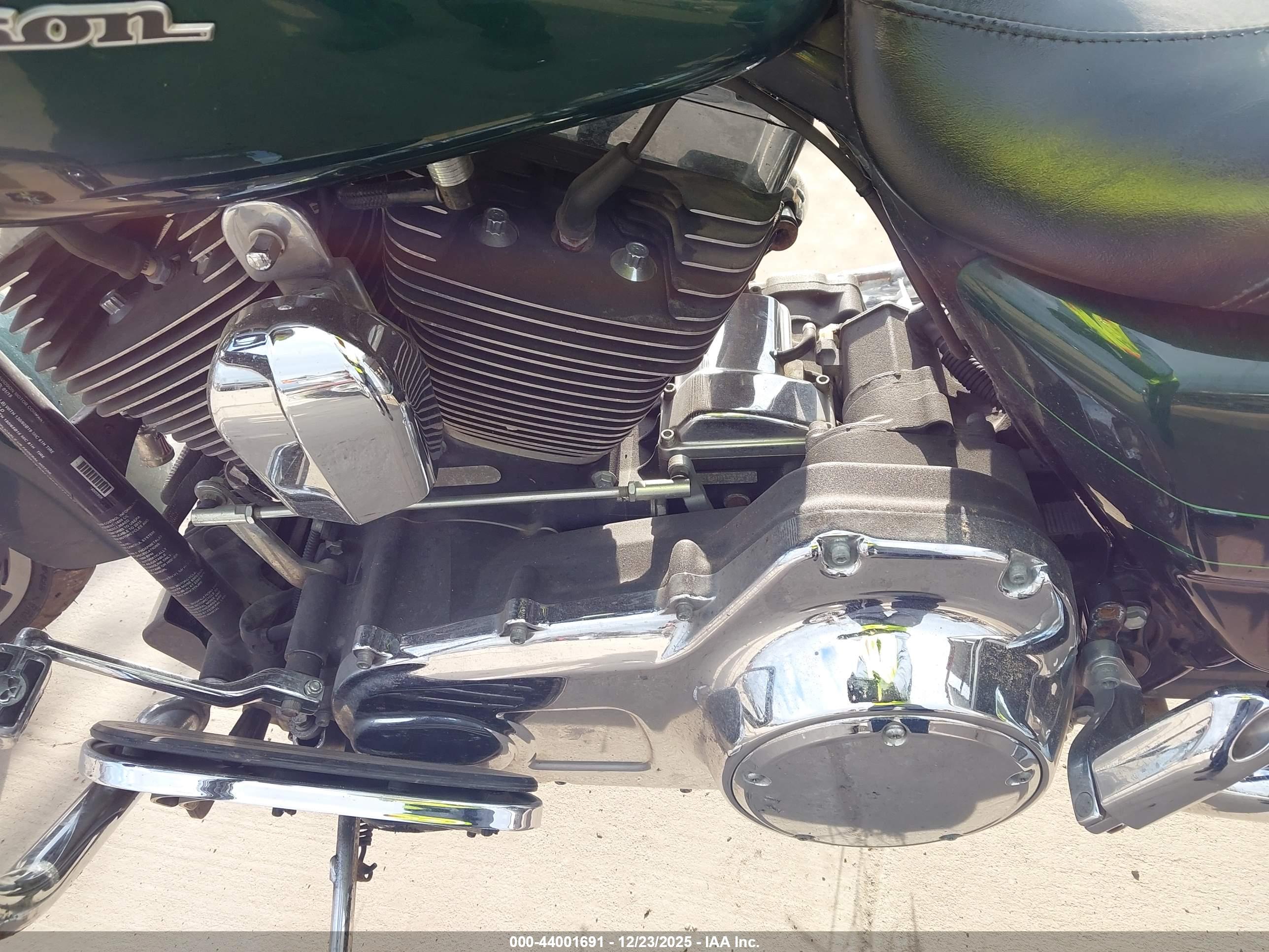 HARLEY-DAVIDSON FLHXS image 9