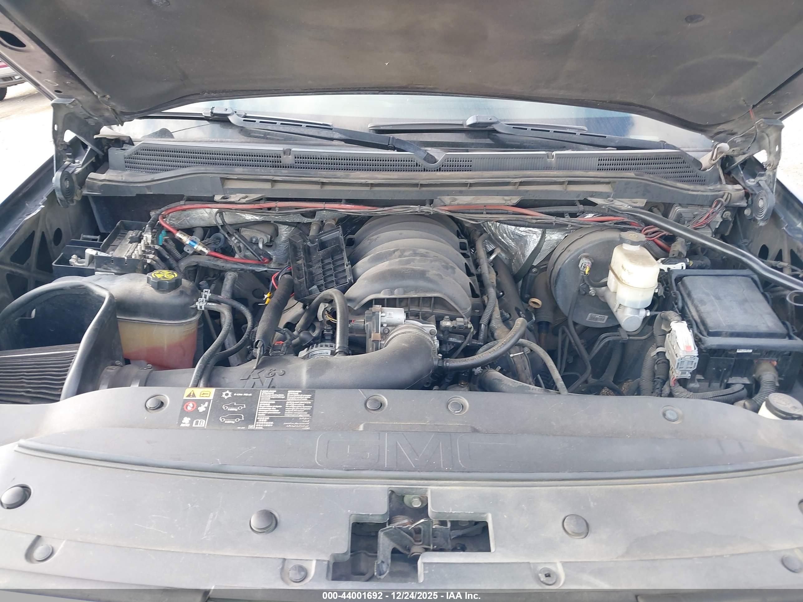 GMC SIERRA image 10
