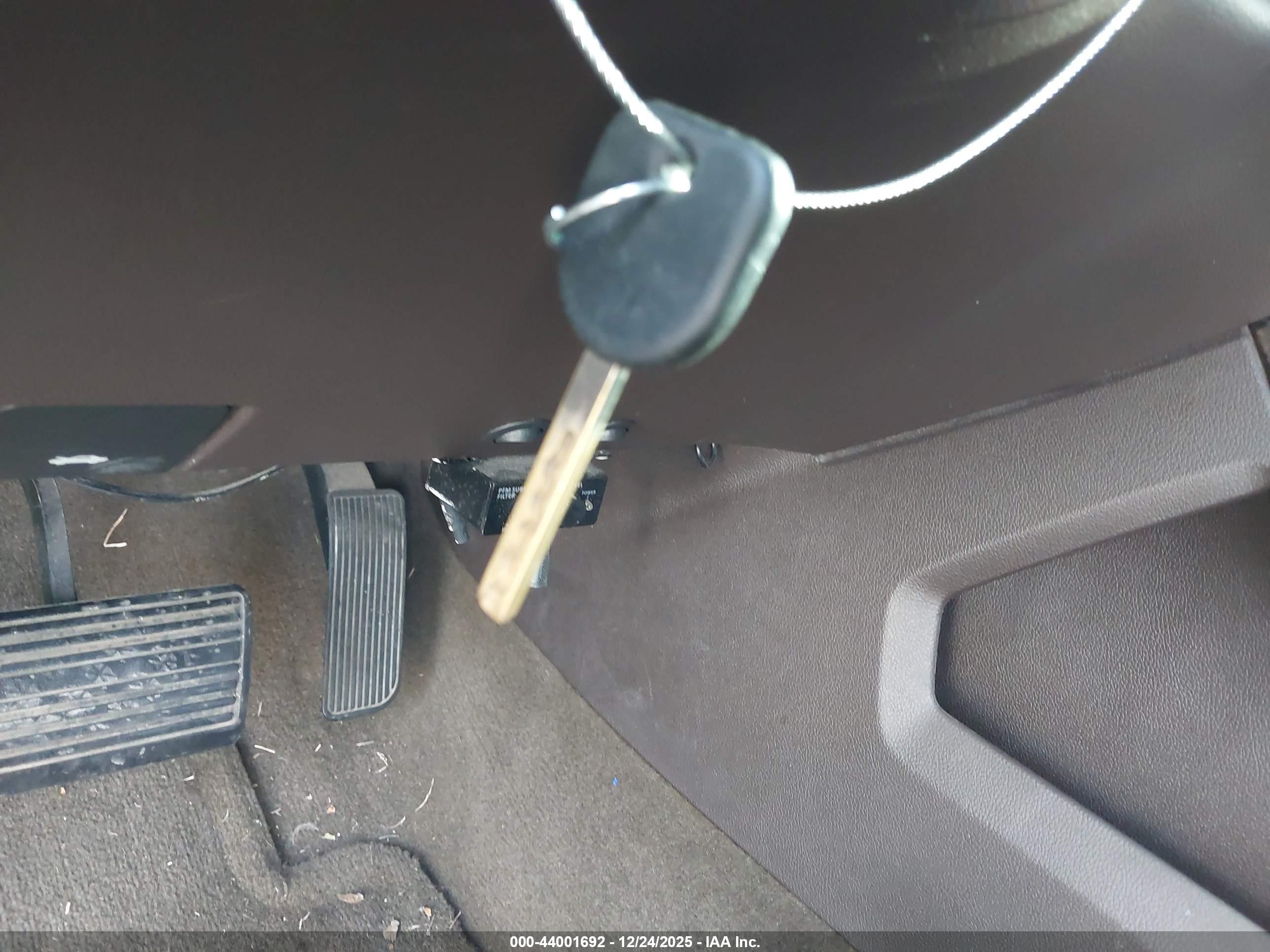 GMC SIERRA image 11
