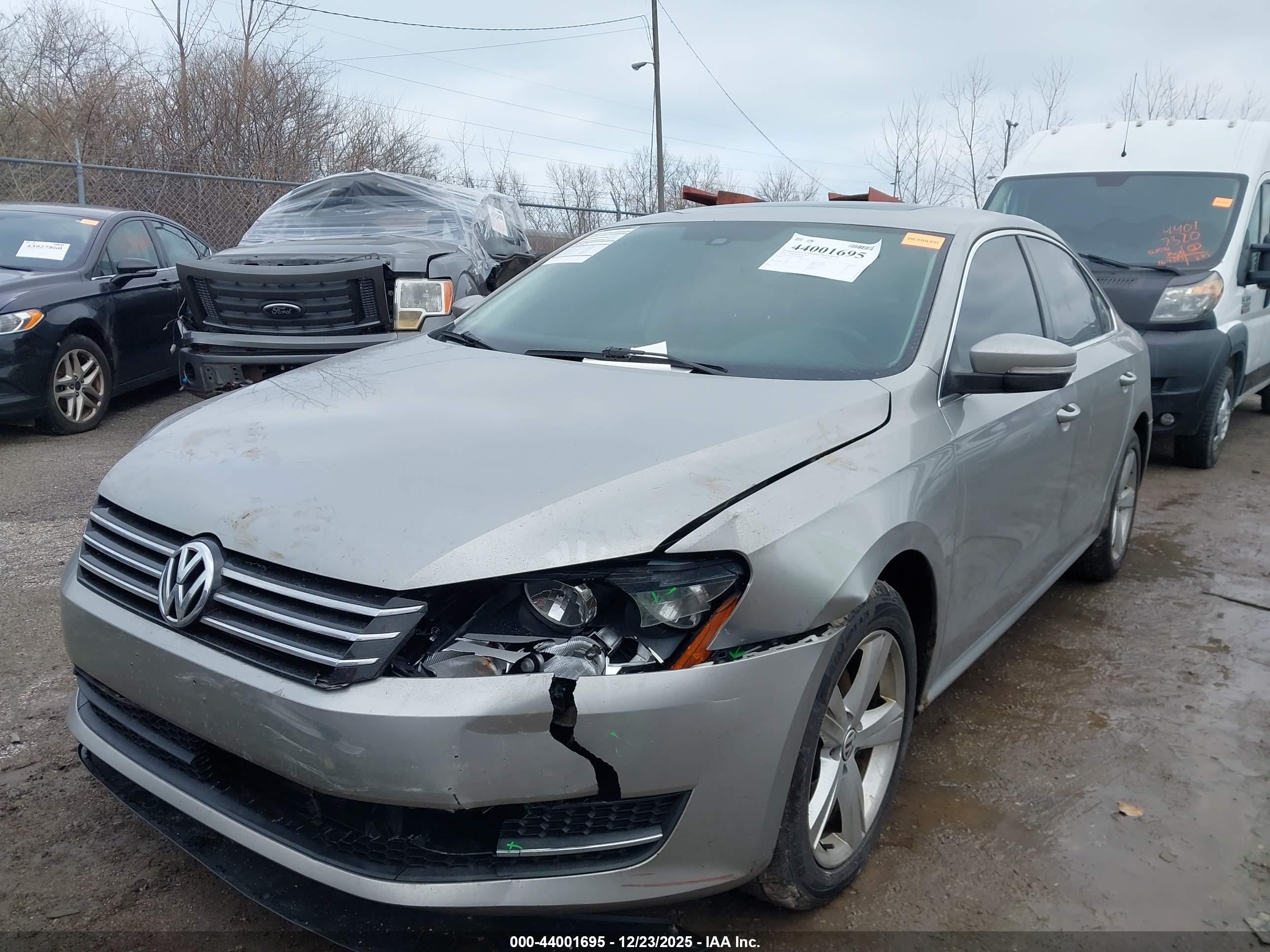VOLKSWAGEN PASSAT image 2