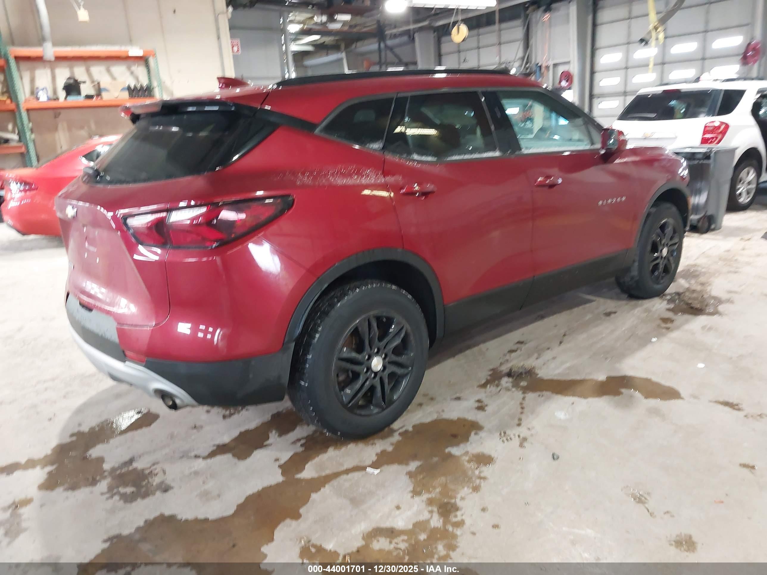 CHEVROLET BLAZER image 4