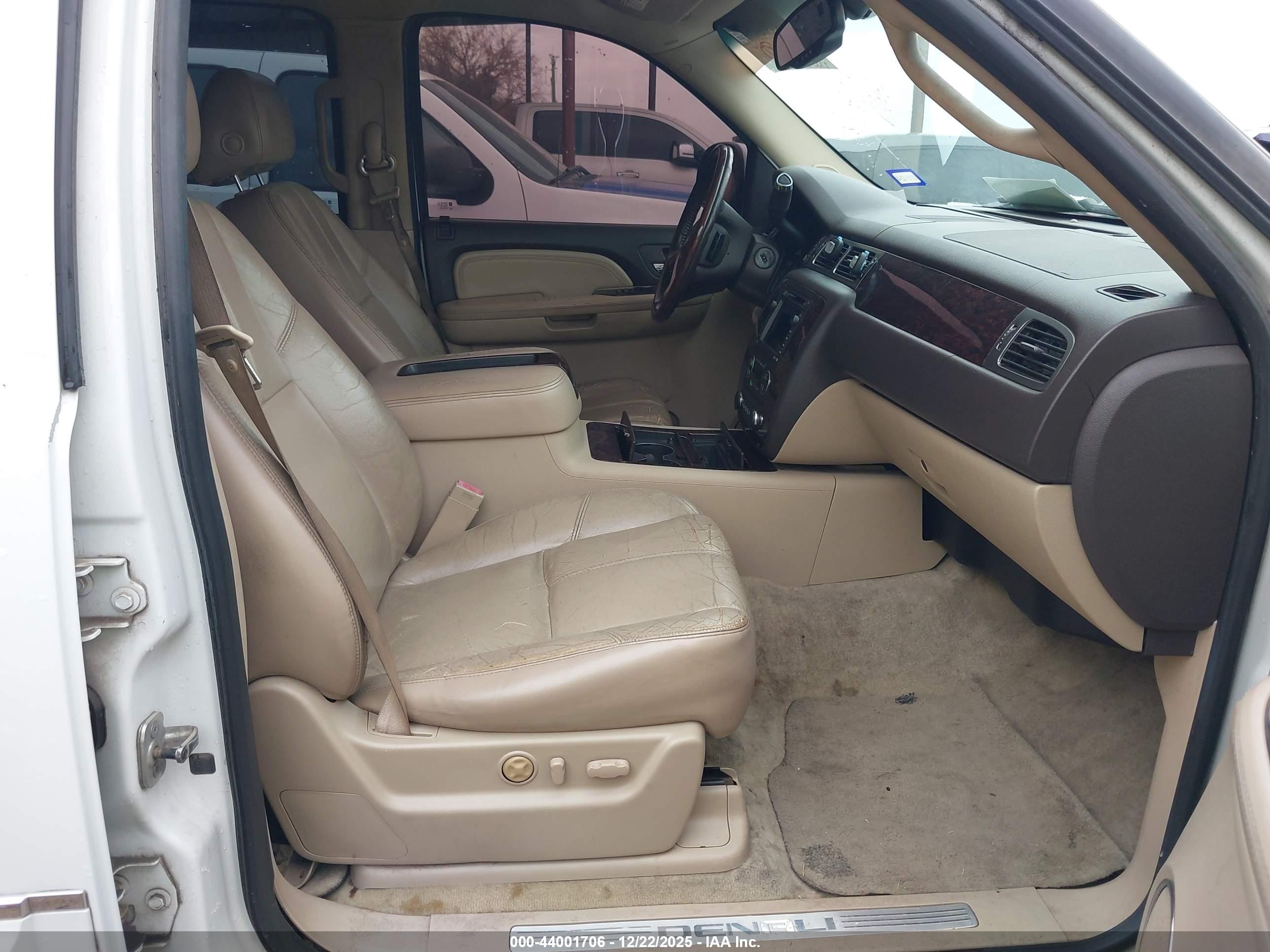 GMC YUKON image 5